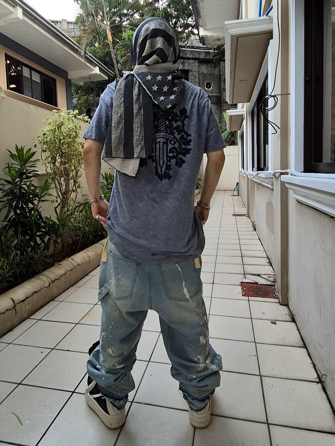 Wapworks Work Double Knee Carpenter Pants Oldmillblue, Chrome Hearts Scroll Logo T-Shirt Black - Osaka Exclusive 착용 스타일 - 1