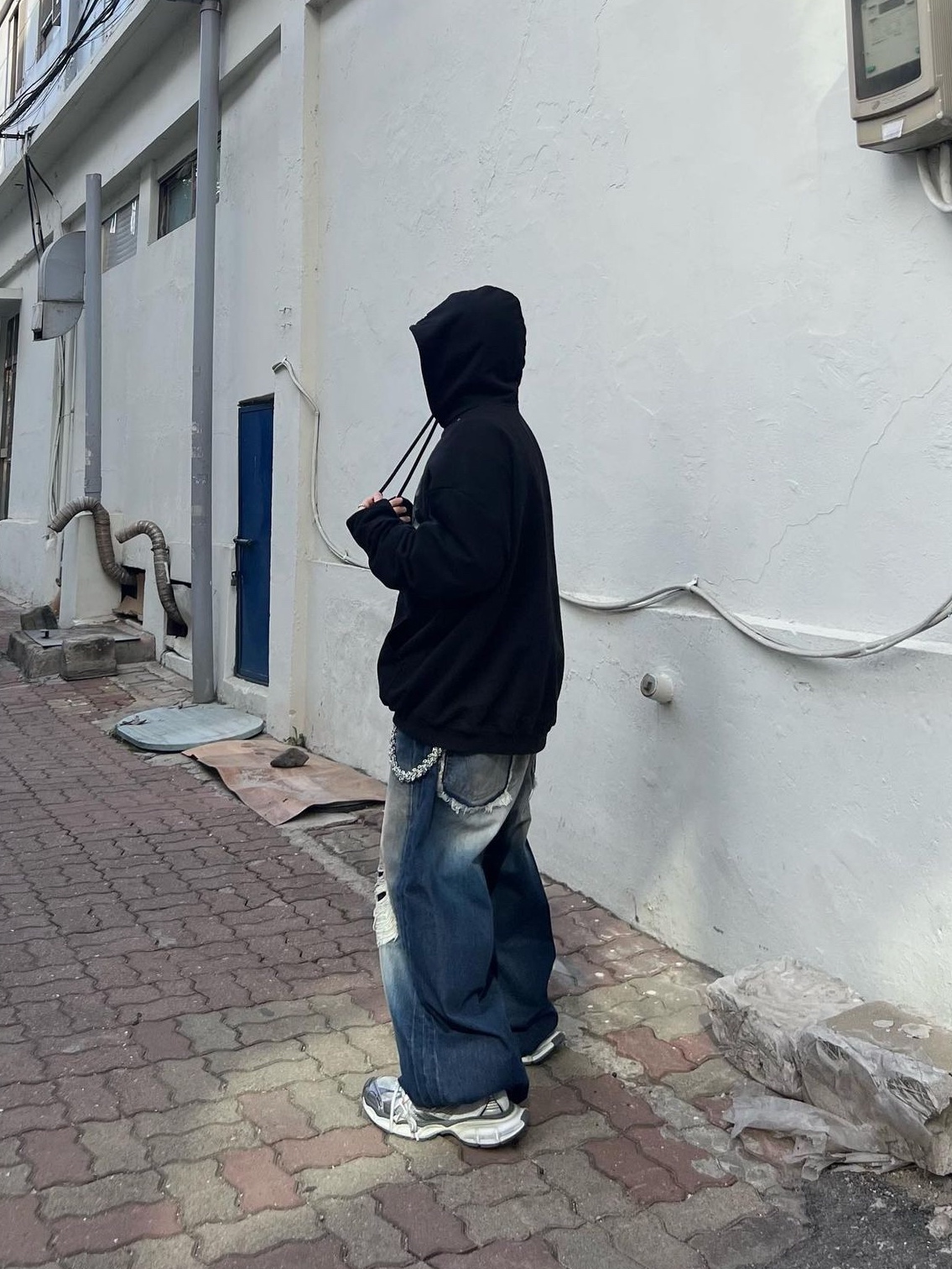 Vetements Ripped Wide Jeans Blue Green 착용 스타일