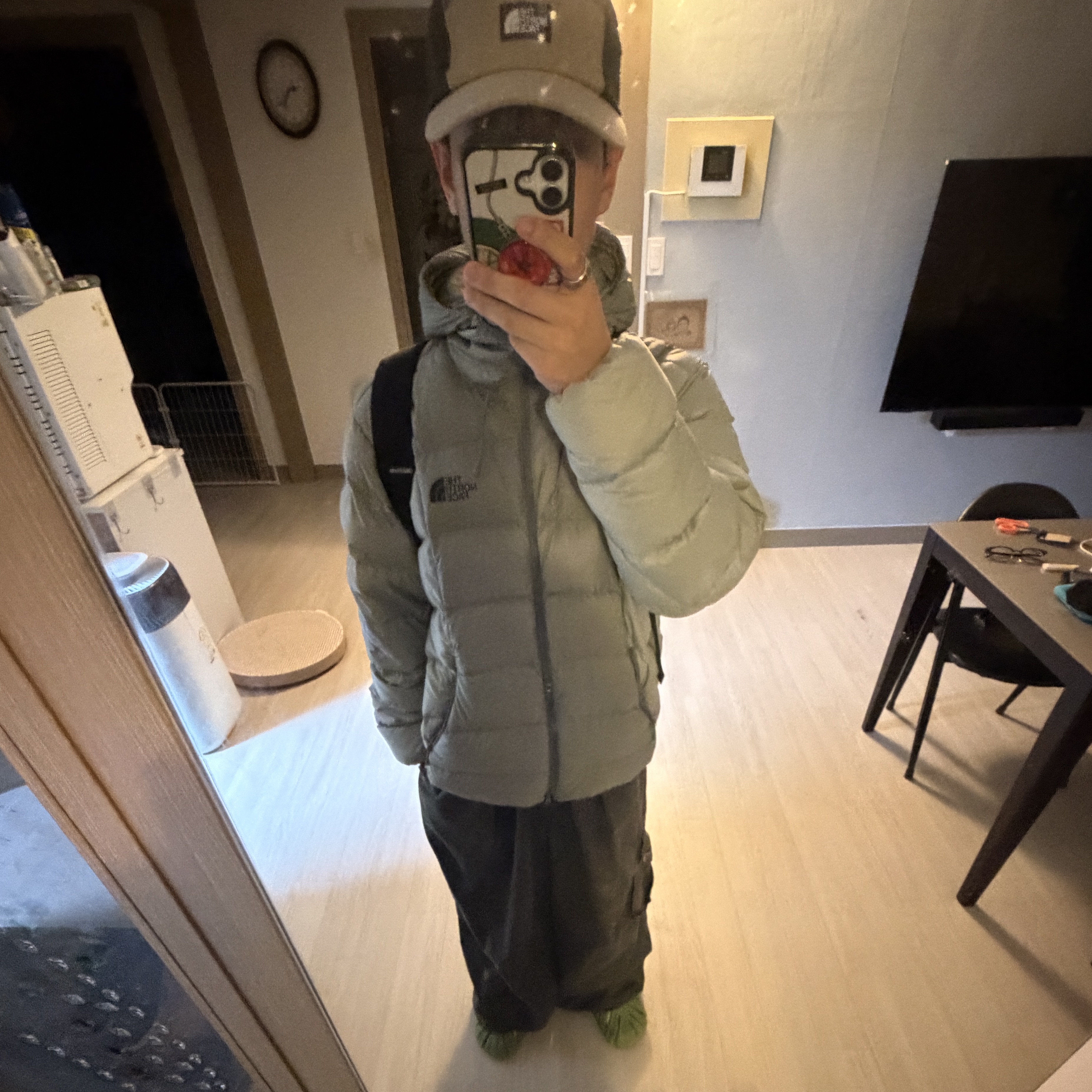 The North Face Ruta Down Jacket Light Khaki - 25SS 착용 스타일 - 1