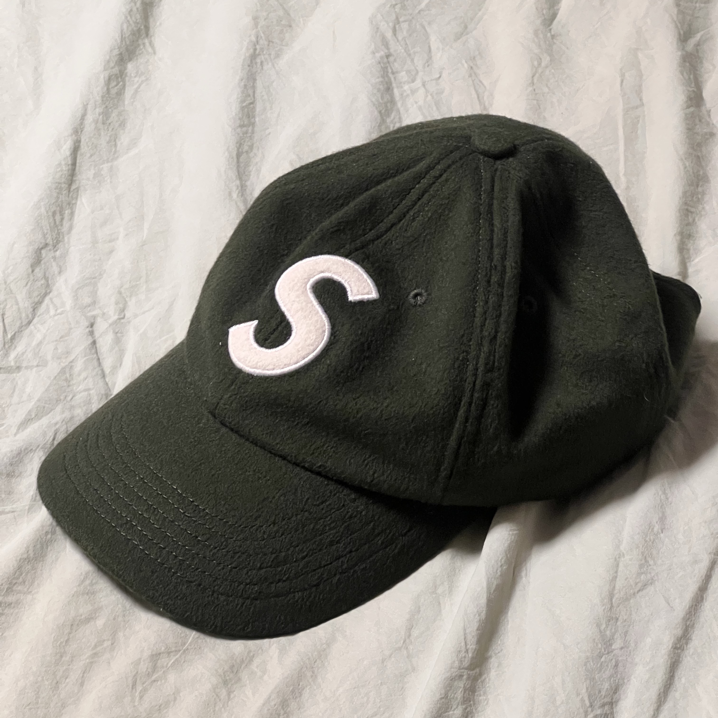 Supreme Wool S Logo 6-Panel Olive - 21FW 착용 스타일