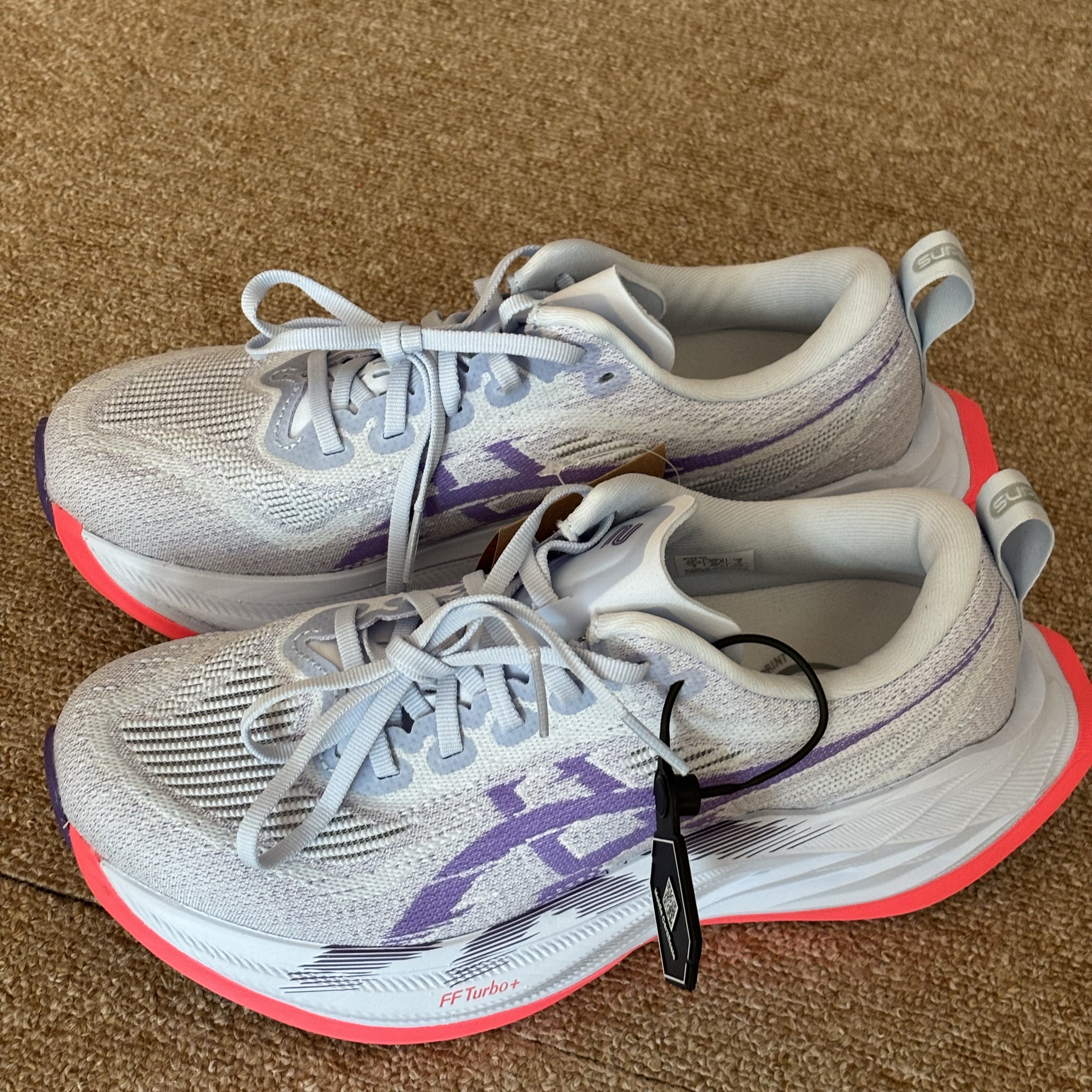 Asics Superblast 2 Blue Fade Edo Purple 착용 스타일