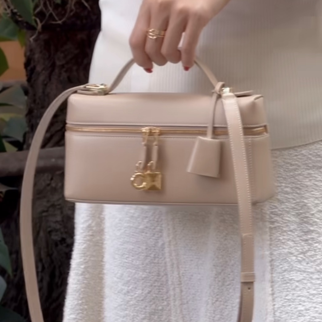 Loro Piana Extra Bag L23 Light Mastic 착용 스타일 - 2