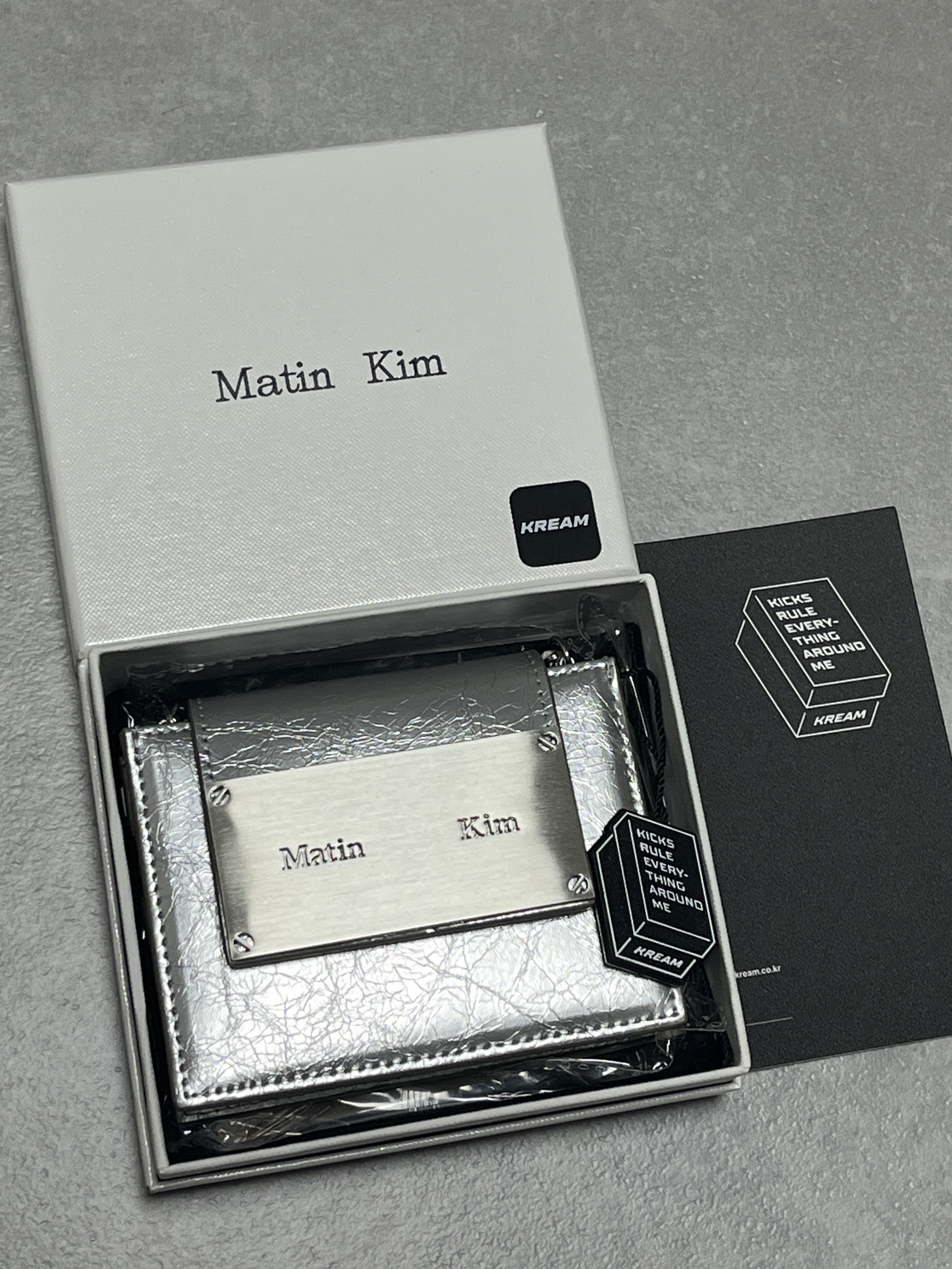 Matin Kim Accordion Mini Bag Silver, (W) Swarovski Dazzling Swan Y Necklace Pink Rose Gold Plated 착용 스타일 - 6