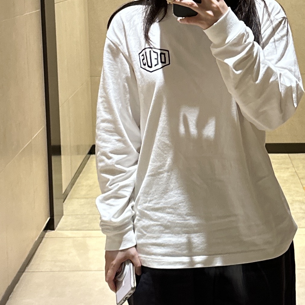 Deus Ex Machina Seoul College Long Sleeve T-Shirt White 착용 스타일