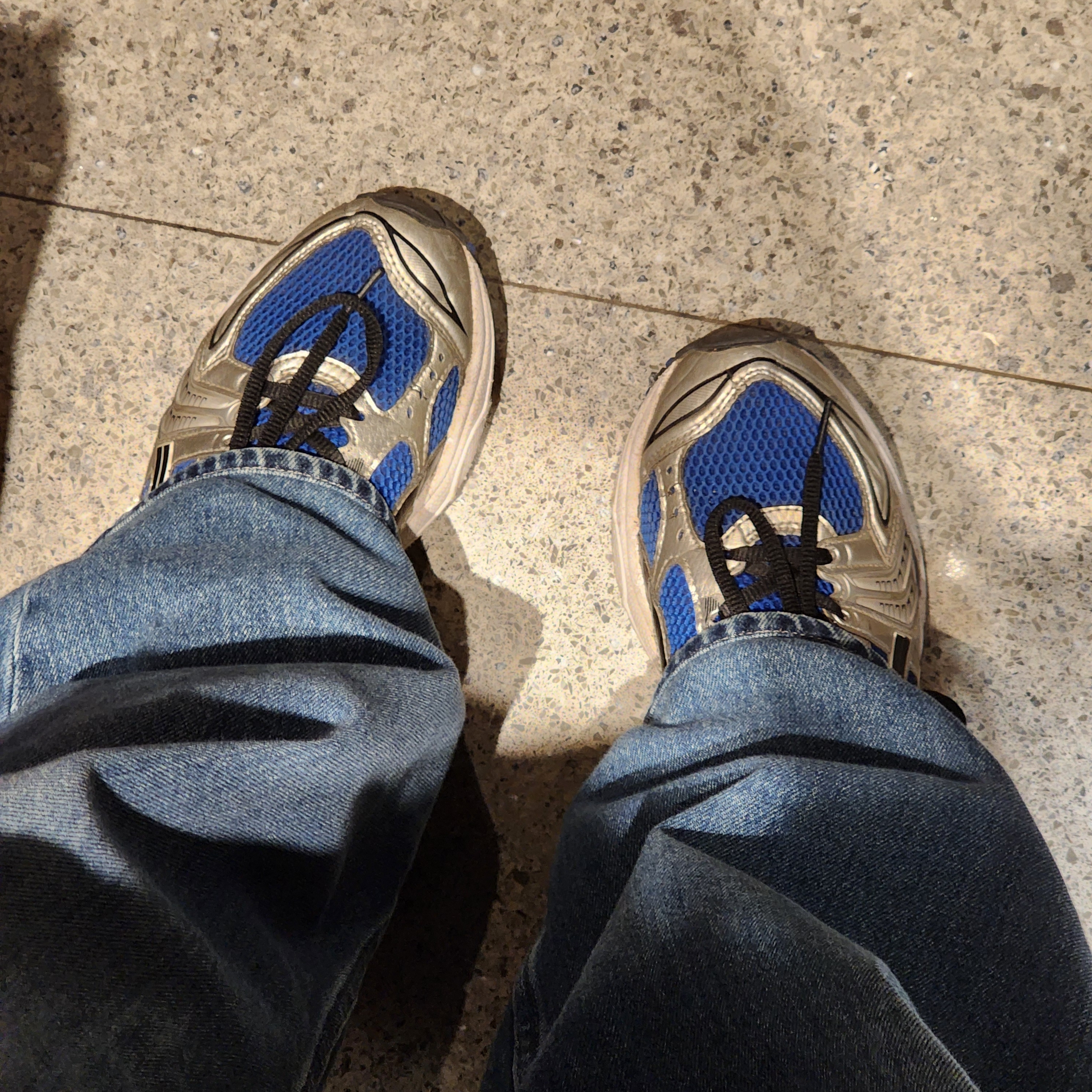 Asics Gel-Kayano 14 Monaco Blue Black 착용 스타일