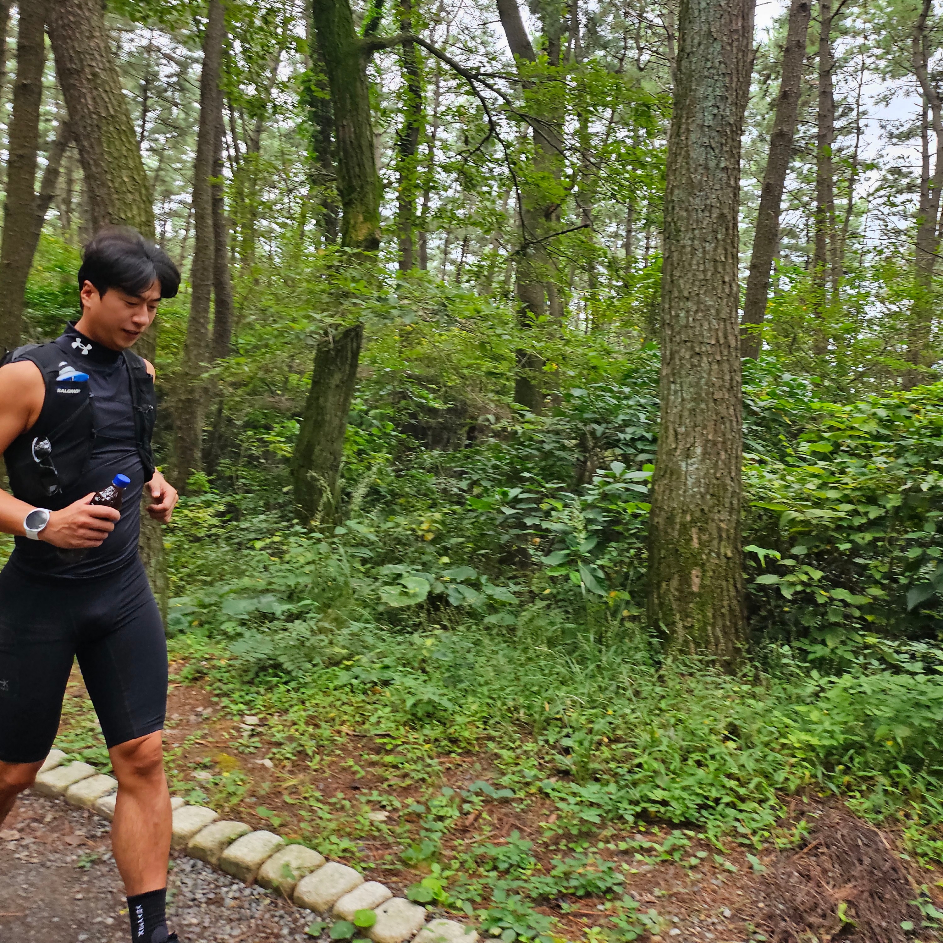 (W) Adidas Adizero EVO SL Core Black Iron Metallic, Adidas Adizero EVO SL Core Black Iron Metallic 착용 스타일 - 3