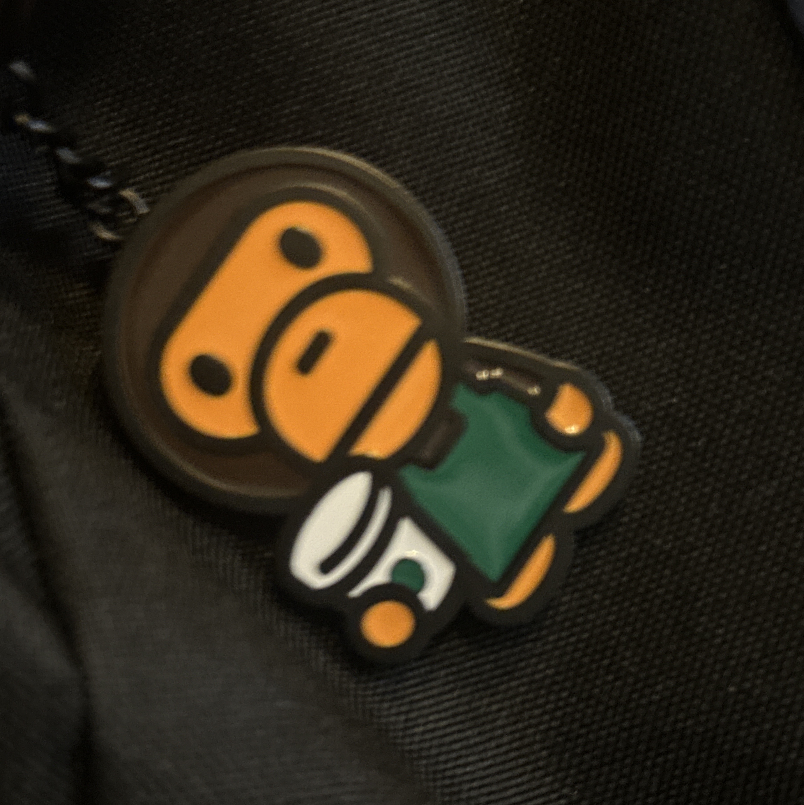 Starbucks x BAPE Baby Milo Keychain 착용 스타일