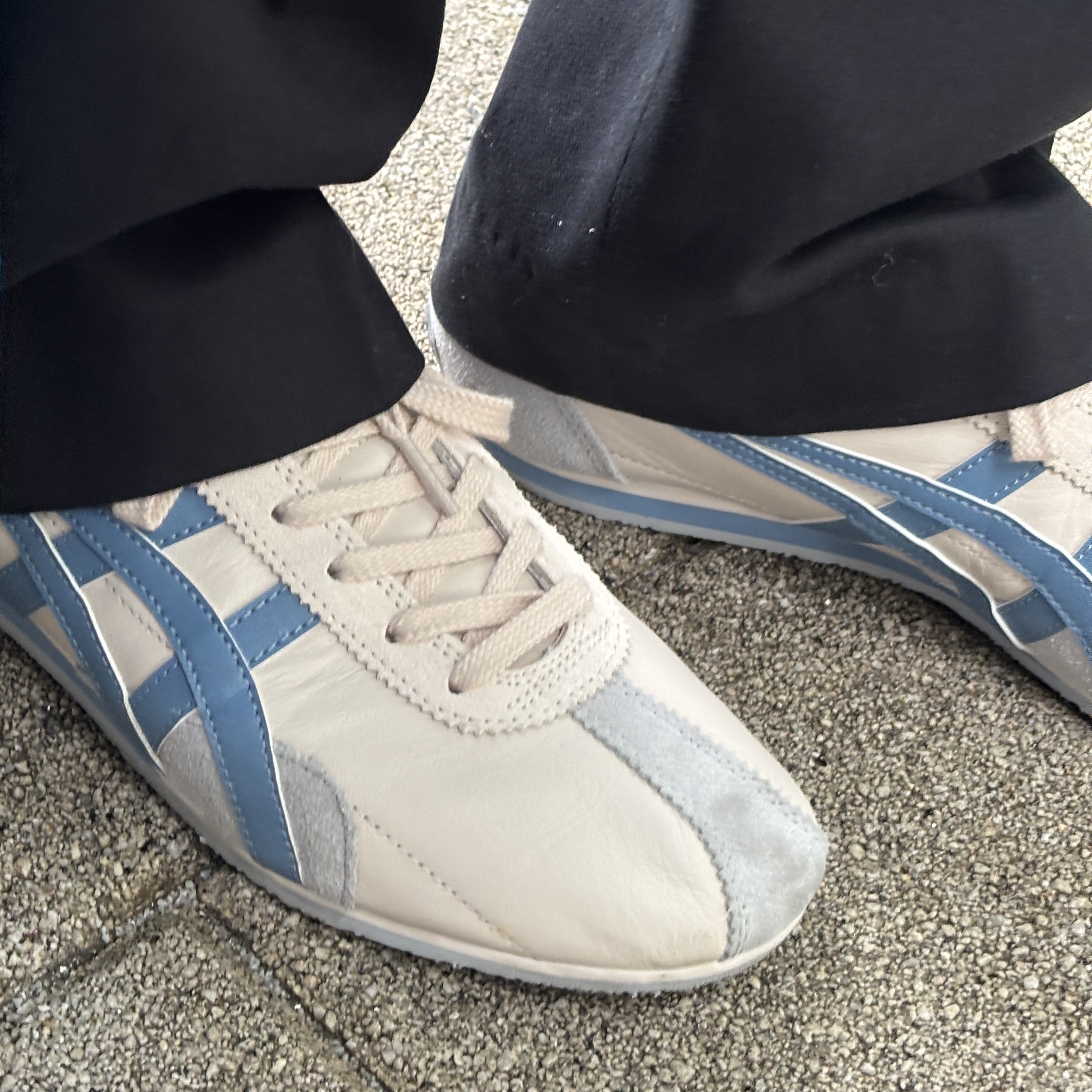 Onitsuka Tiger Runspark Cream Light Blue 착용 스타일 - 3