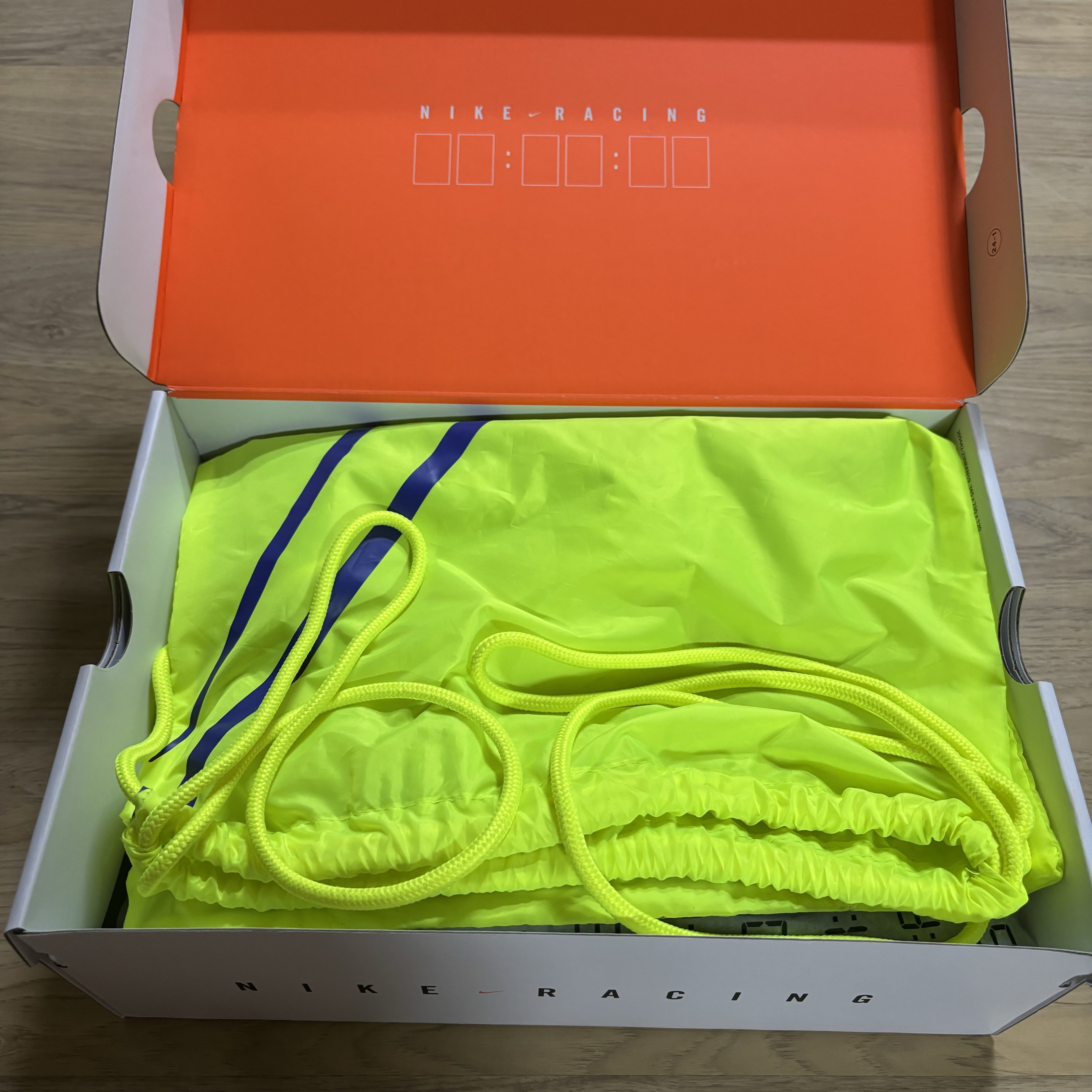 Nike Air Zoom Alphafly Next% 3 Volt 착용 스타일 - 2