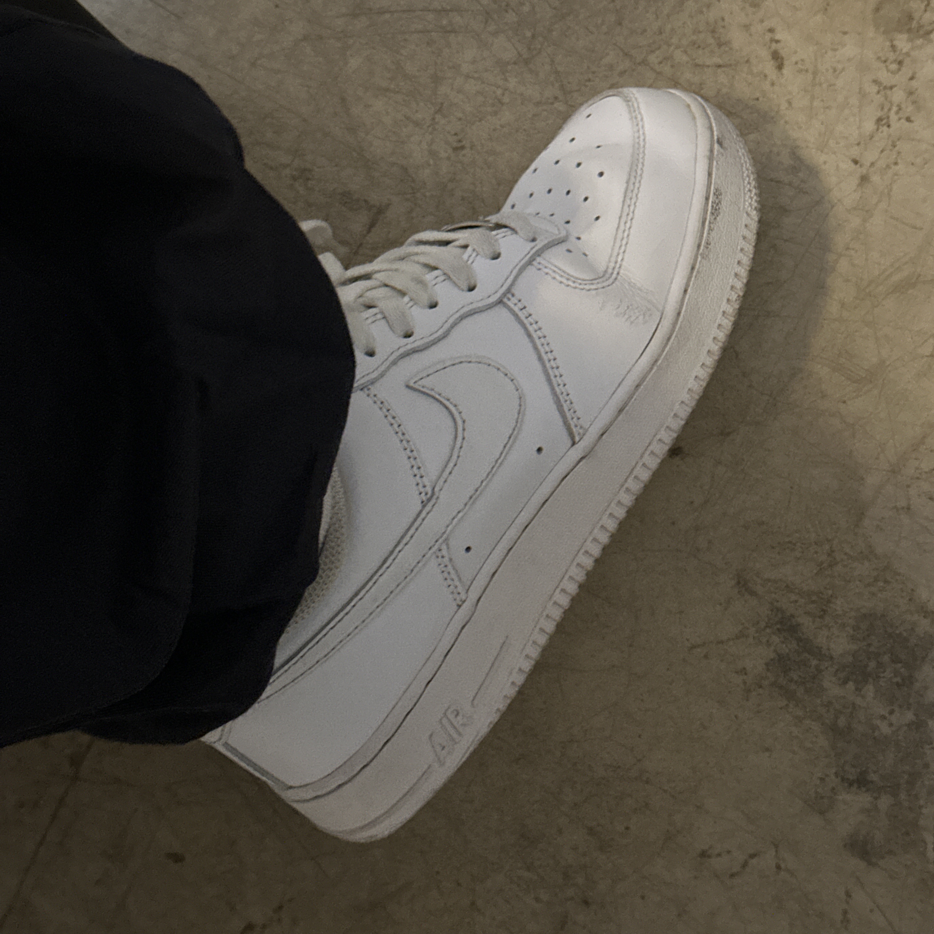 Nike Air Force 1 '07 Low White 착용 스타일