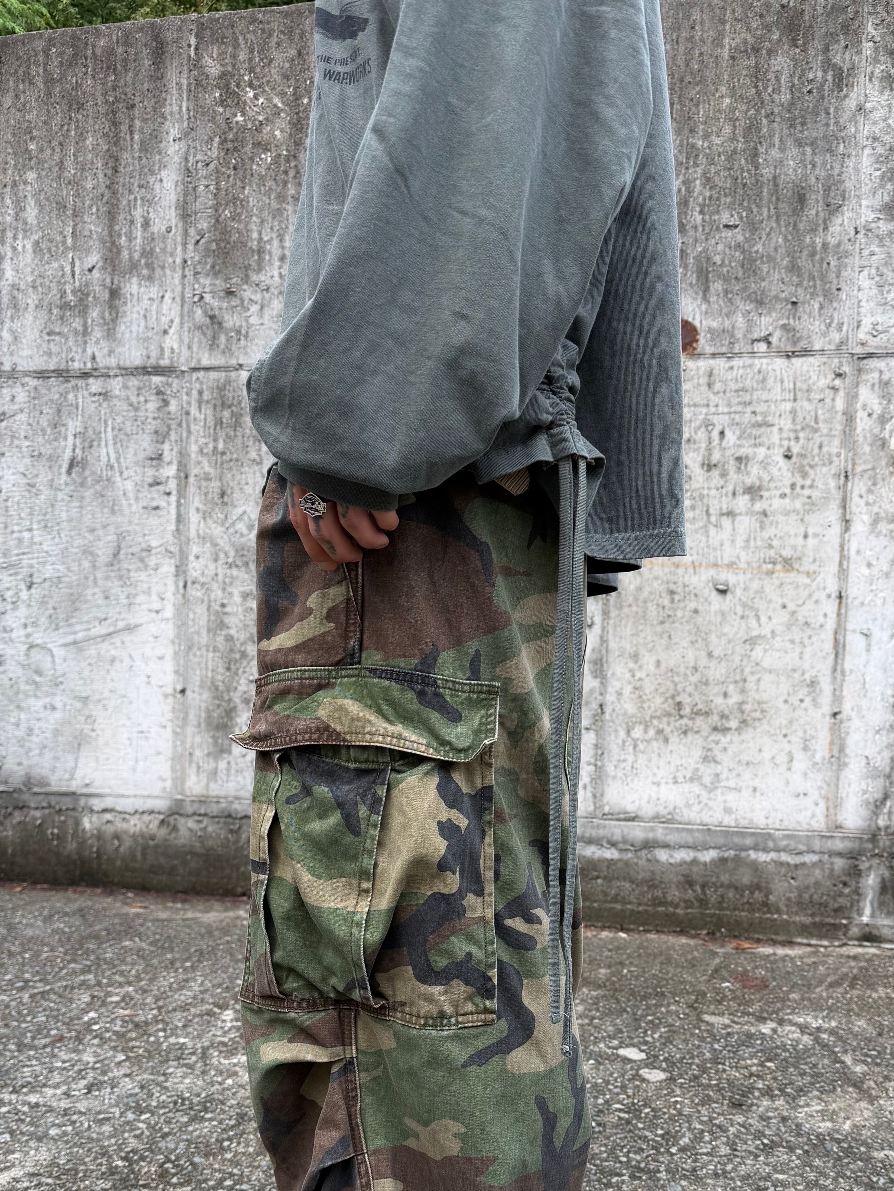 NOD Stone Washed Cargo Pants Camo, Supreme New Era Tribal S Logo Beanie Black - 25FW 착용 스타일 - 10