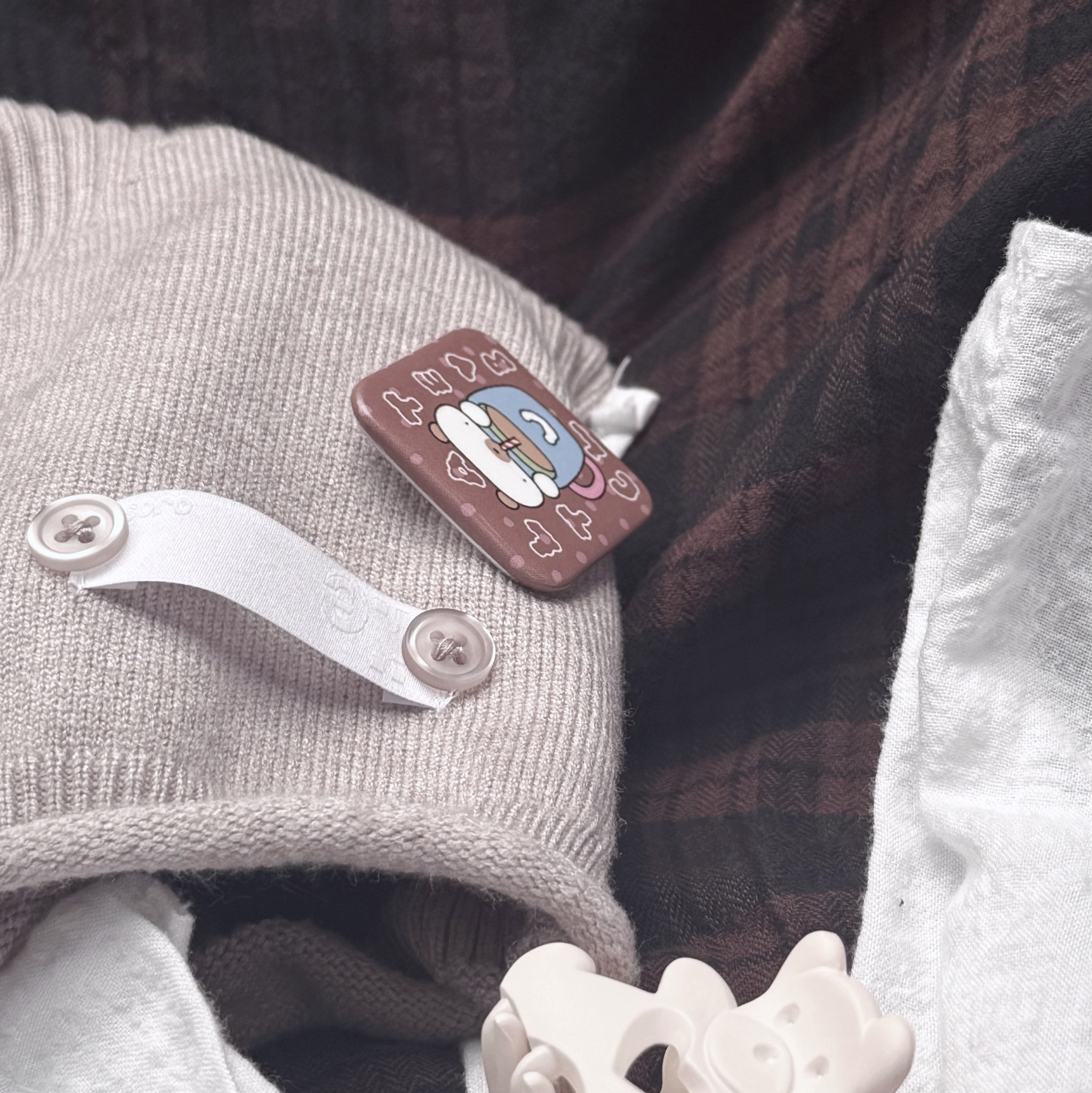 OJOS i:e Fluid Knit Bag 01 Warm Grey 착용 스타일