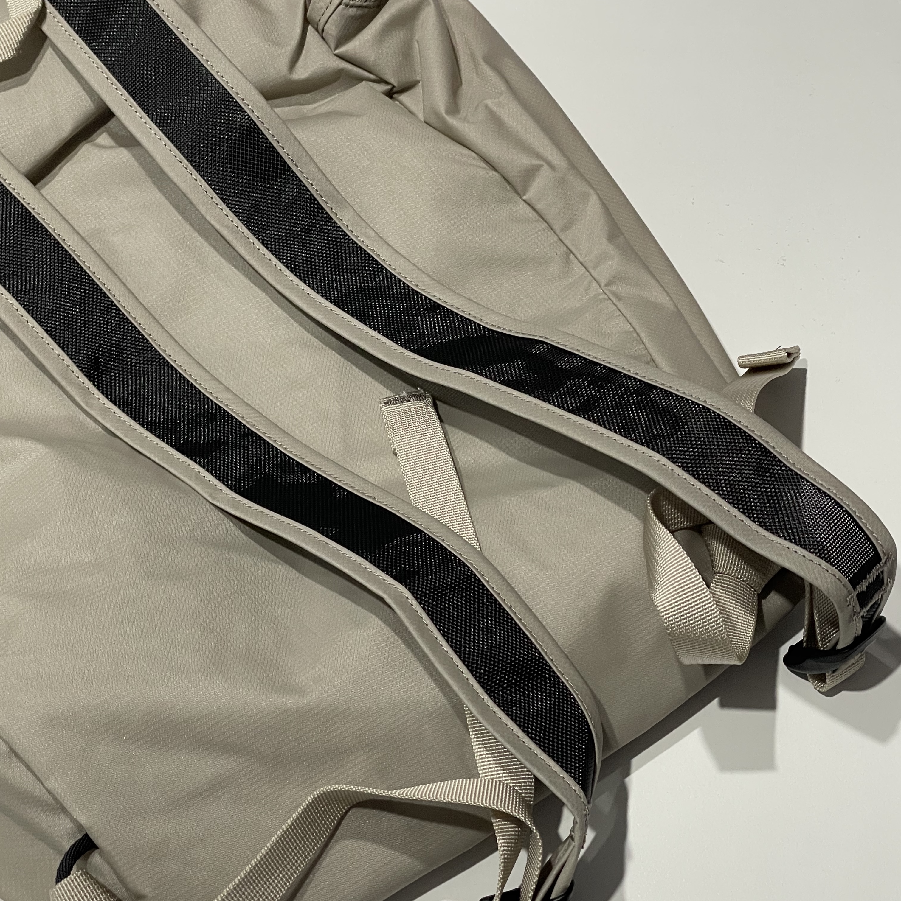 Arc'teryx Heliad 15 Backpack Rune 착용 스타일