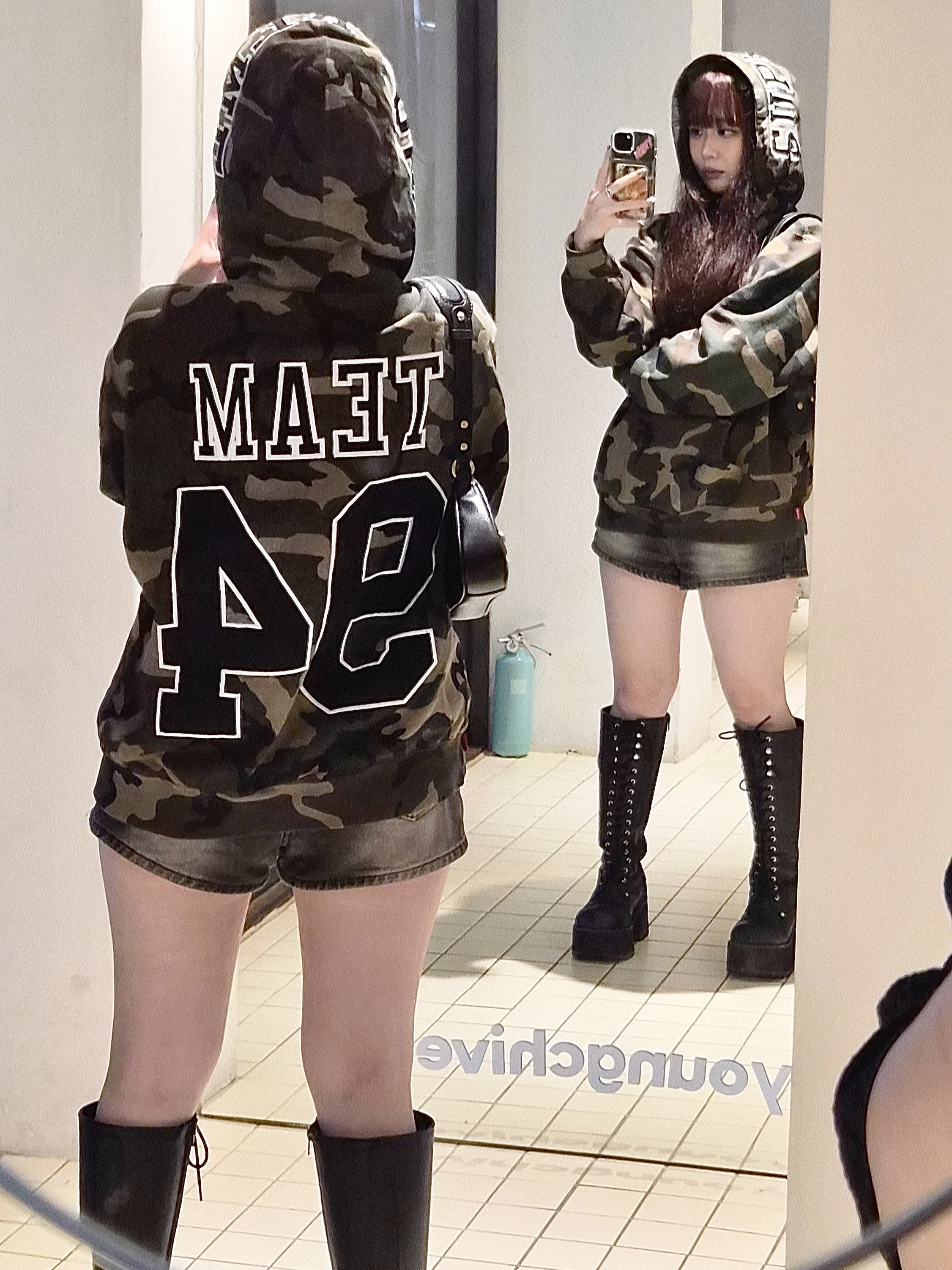 Supreme Team 94 Hooded Sweatshirt Woodland Camo - 25SS 착용 스타일