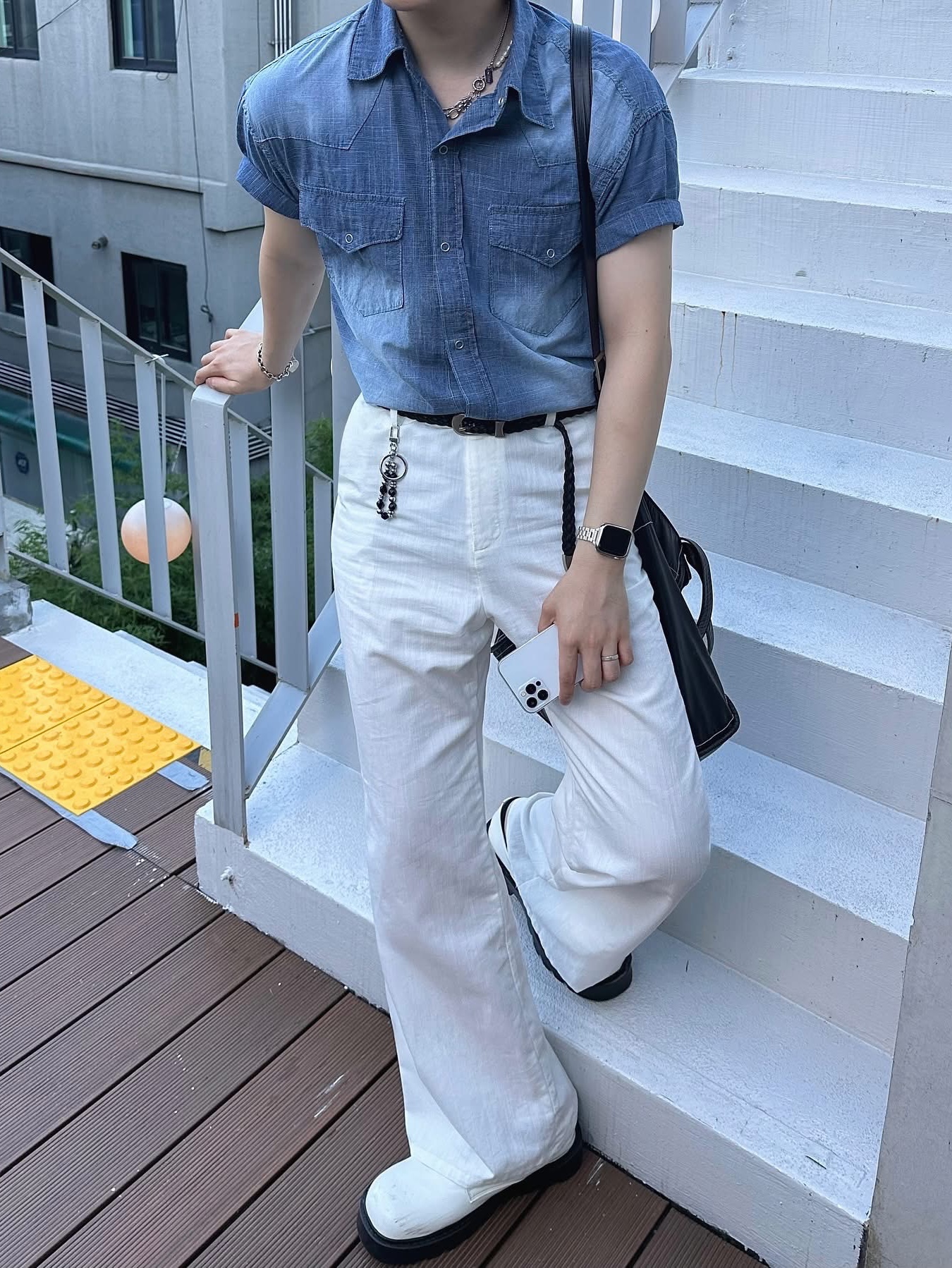 Matin Kim Big Coating Tote Bag Black, Ajobyajo PBA White Pearl Necklace Silver 착용 스타일 - 3