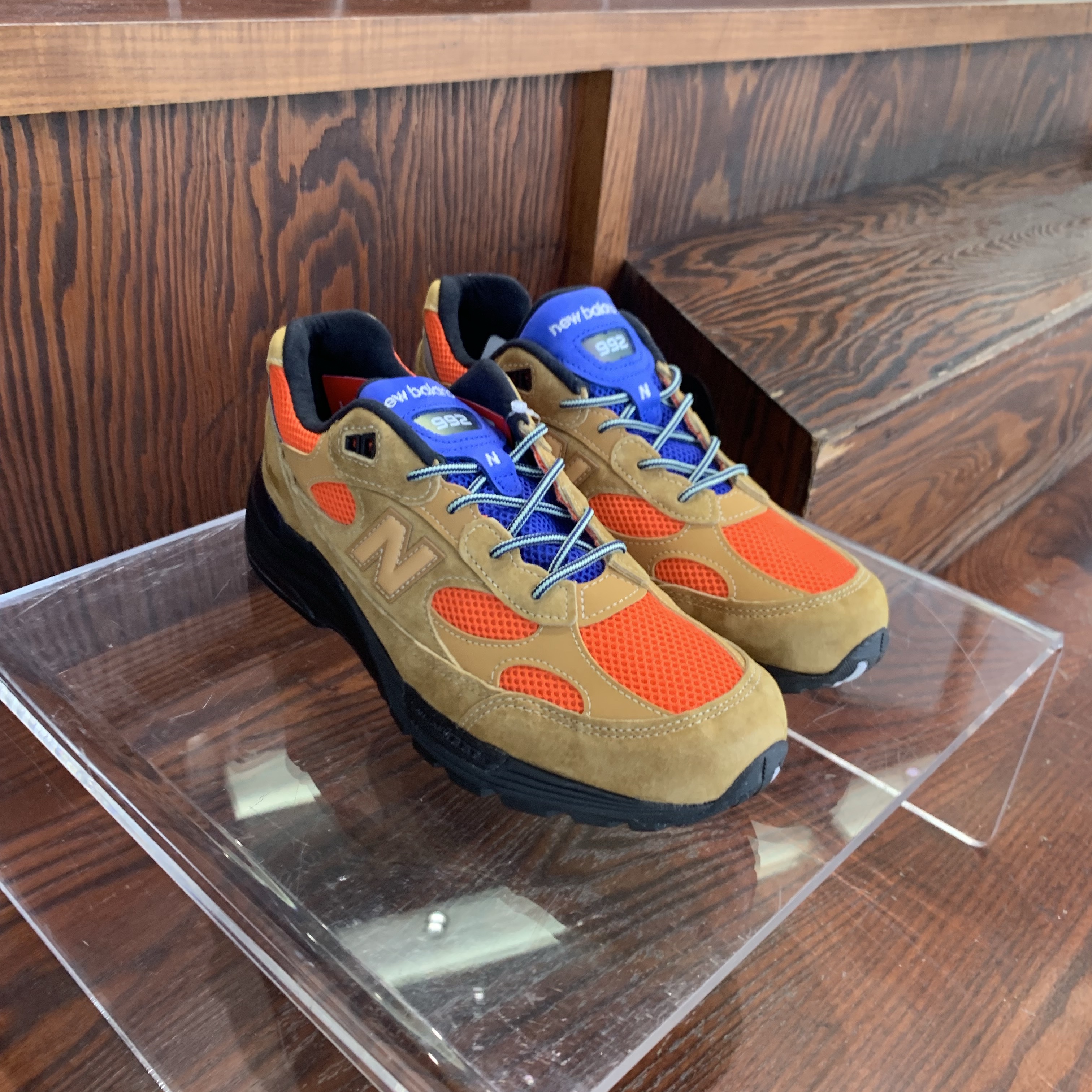 New Balance x Action Bronson 992 Made in USA Baklava Brown 착용 스타일