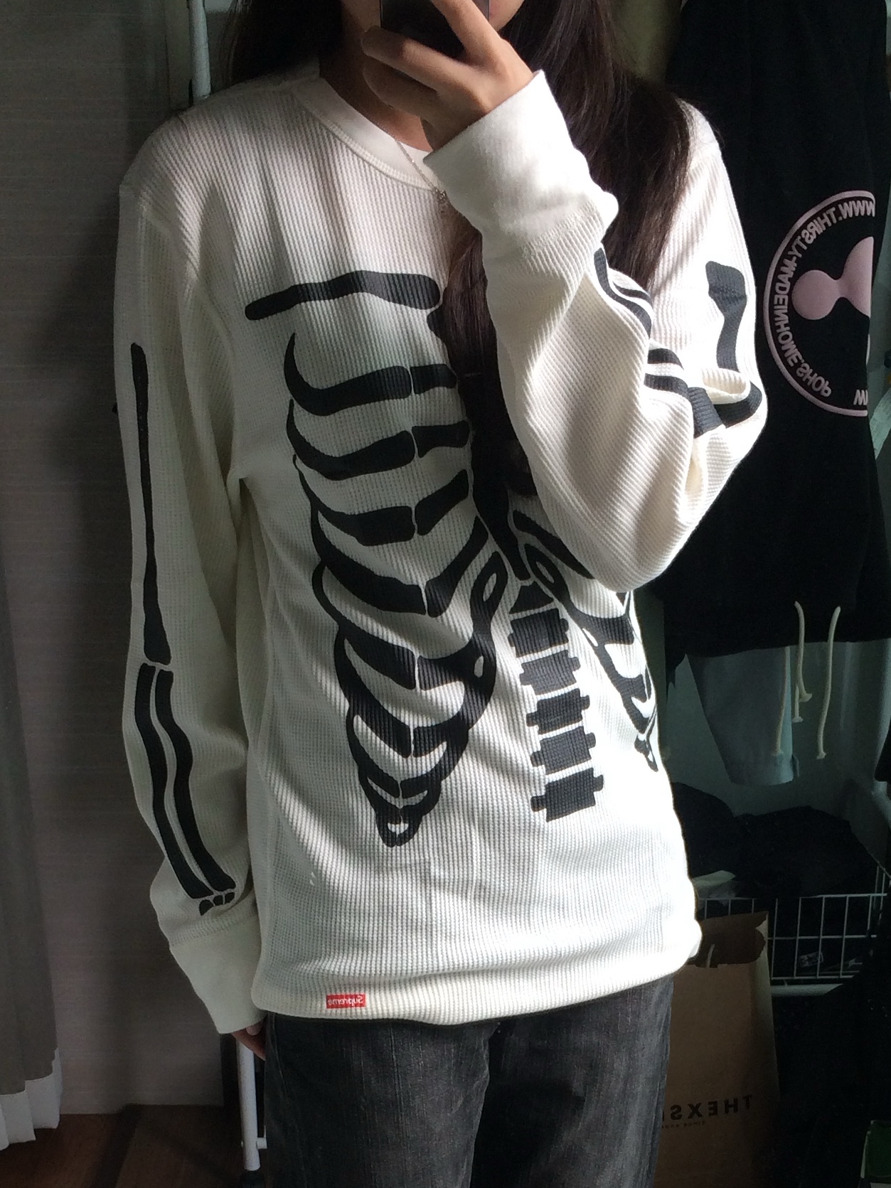 Supreme Hanes Bones Thermal Crew Natural (1 Pack) 착용 스타일