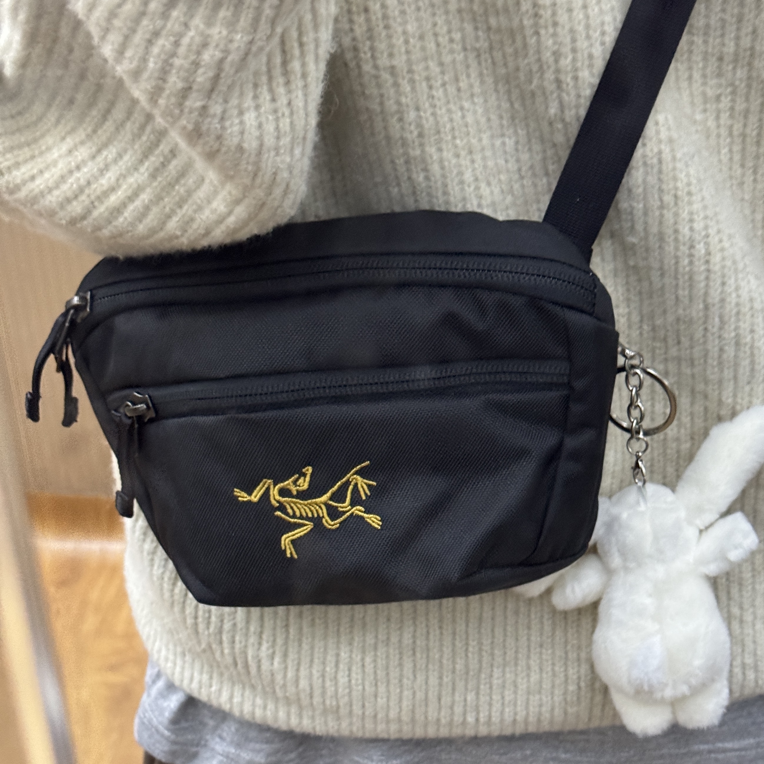 Arc'teryx Mantis 1 Waistpack Black 착용 스타일 - 2
