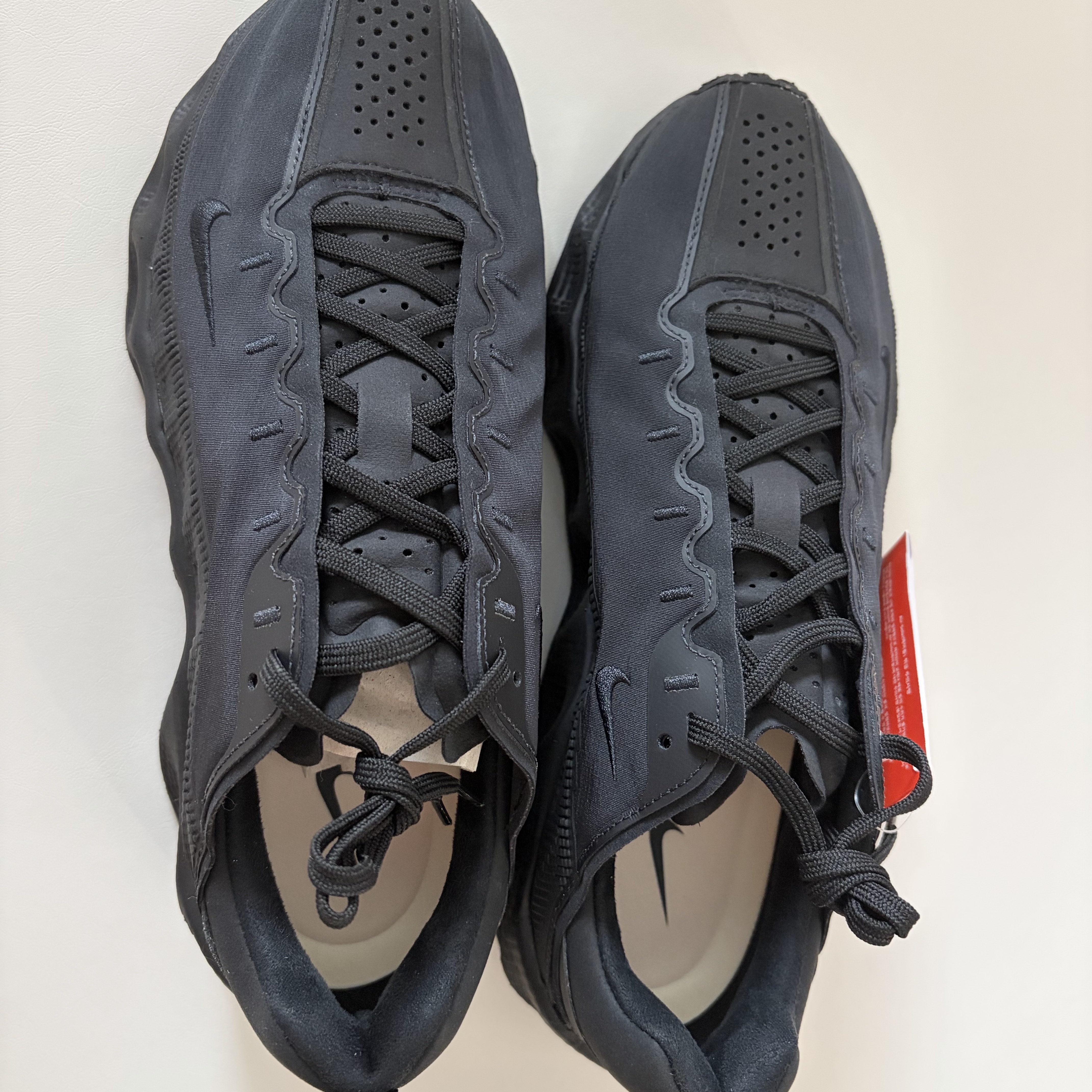 Nike Ava Rover Black Anthracite 착용 스타일