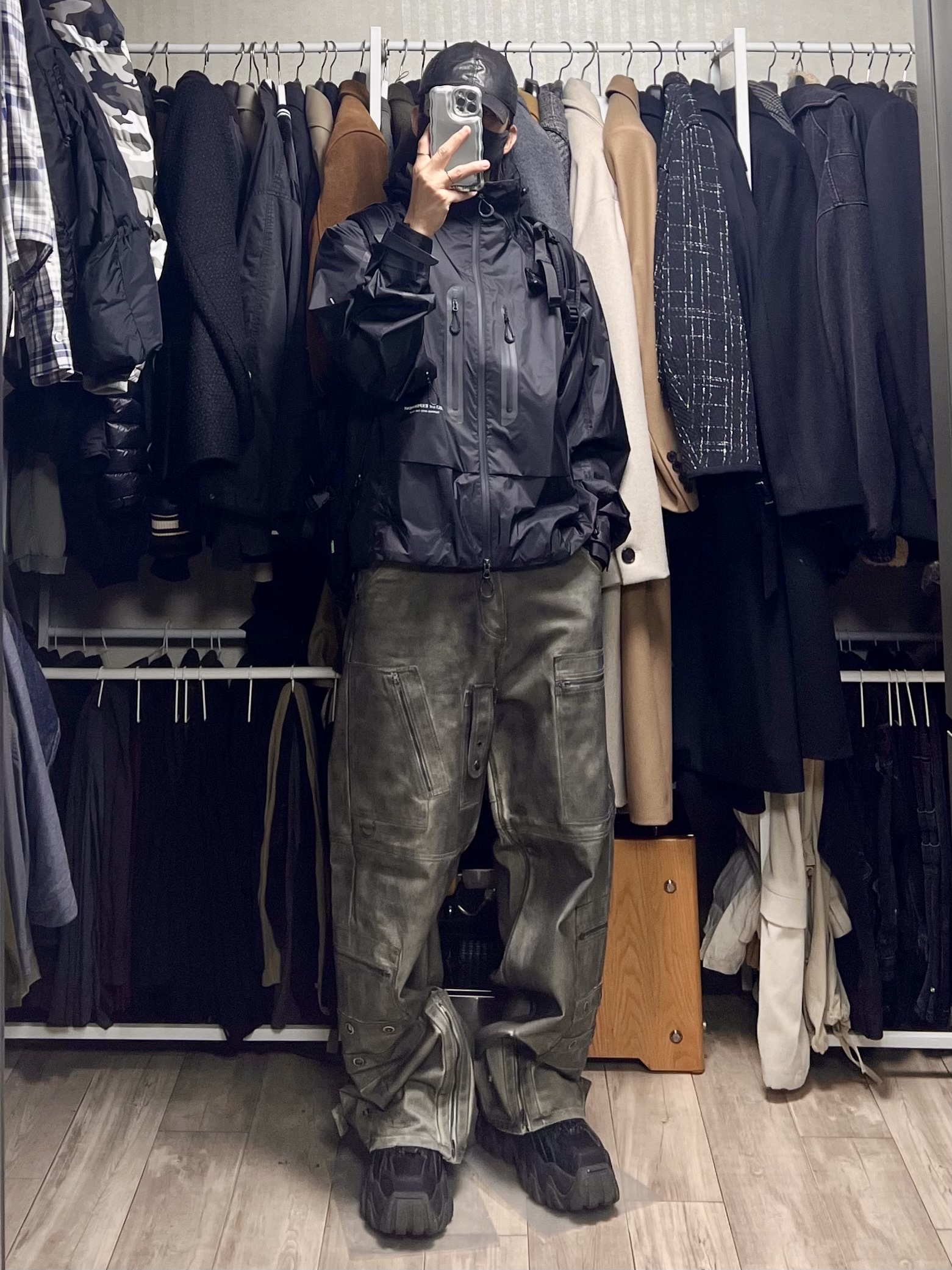 Project G/R Flight Denim Pants Dust Grey, Welter Experiment Wave Pocket Jacket Black 착용 스타일