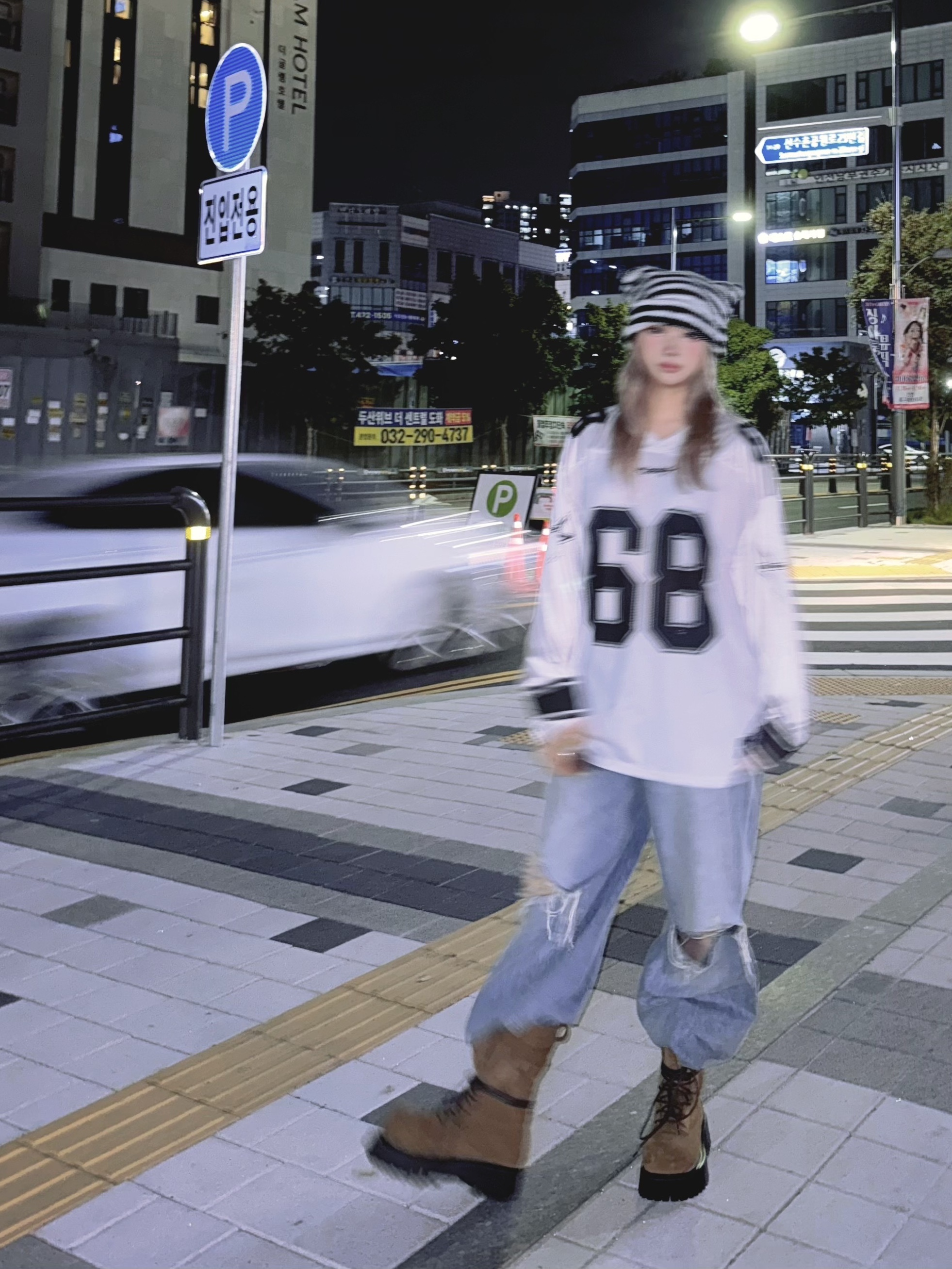 Charles Jeffrey Loverboy Chunky Ears Stripe Beanie Ecru Navy 착용 스타일