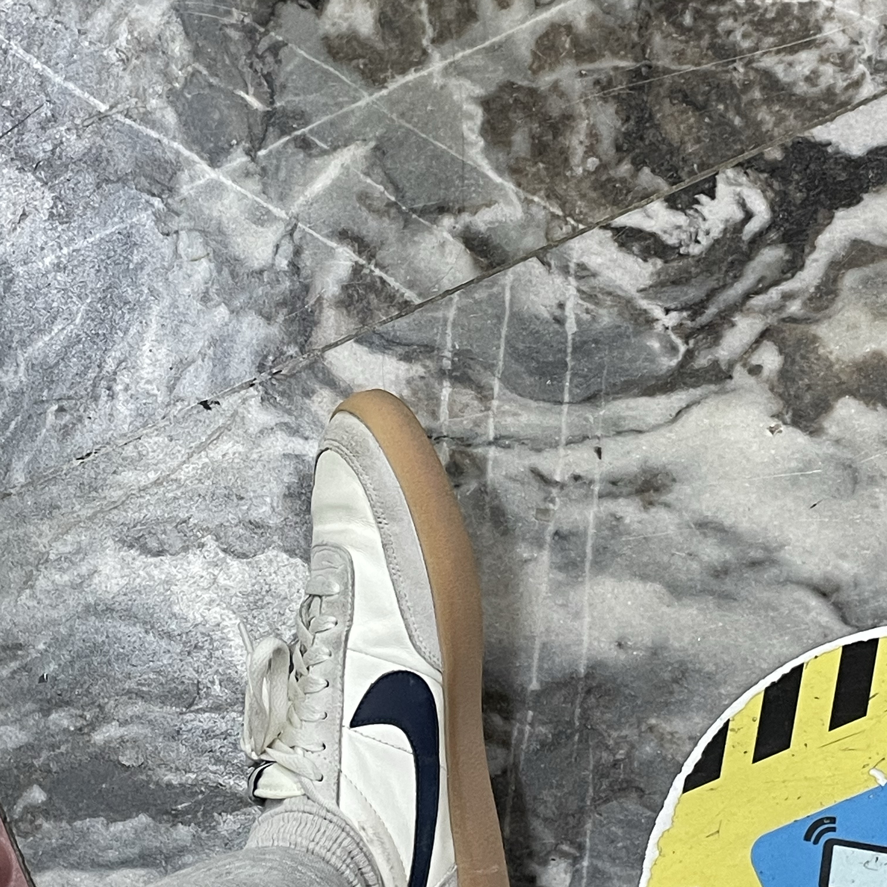 Nike x J.Crew Killshot 2 Sail Midnight Navy 착용 스타일