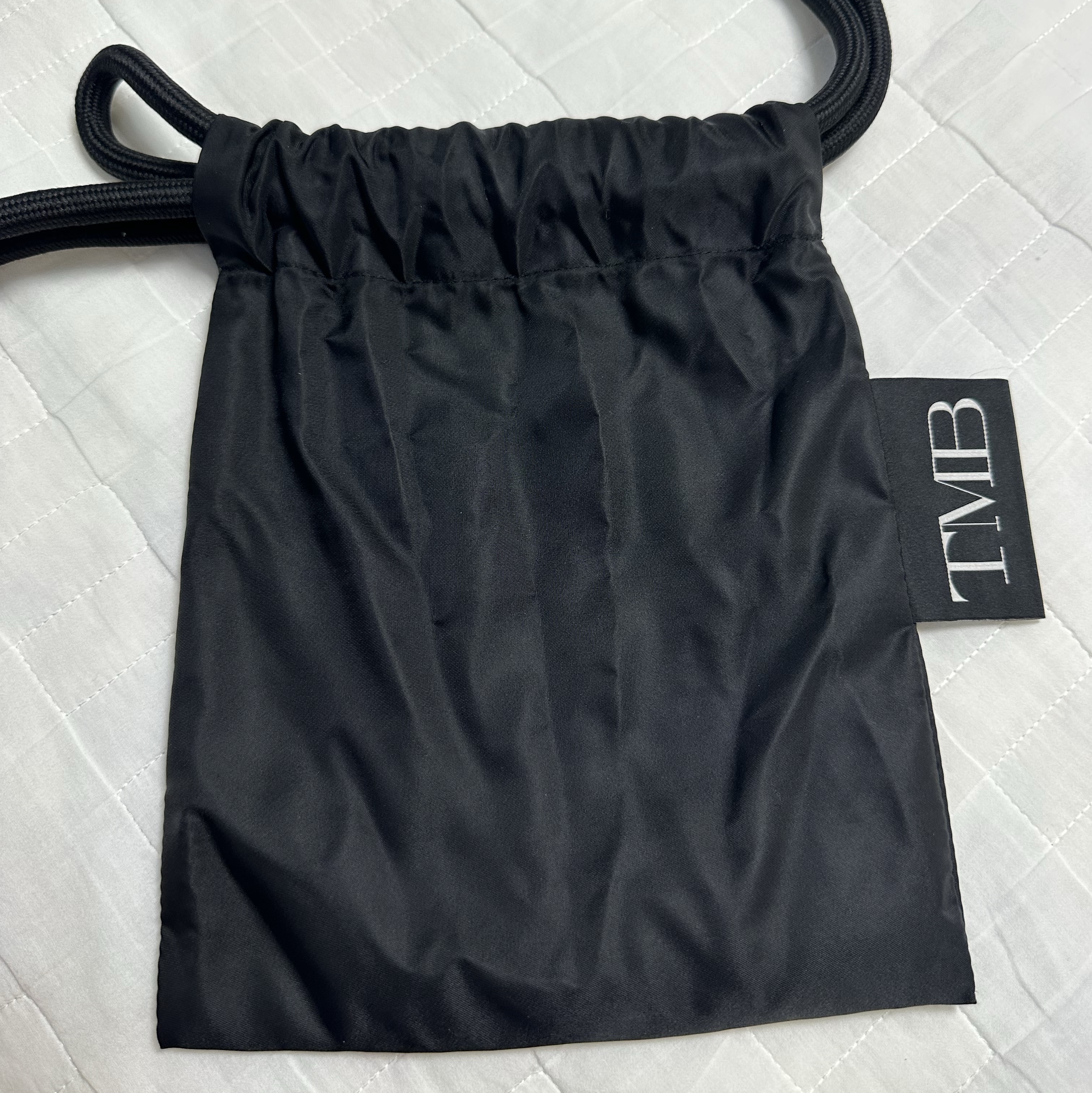 Treemingbird TMB String Mini Bag Black 착용 스타일