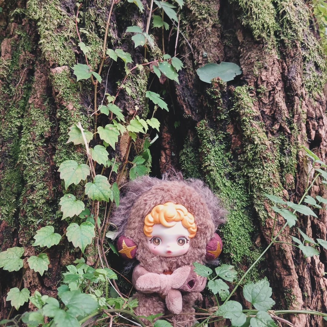 Pop Mart Skullpanda You Found Me ! Series Plush Doll Pendant Sneaky Chestnut (Opened Case) 착용 스타일 - 2