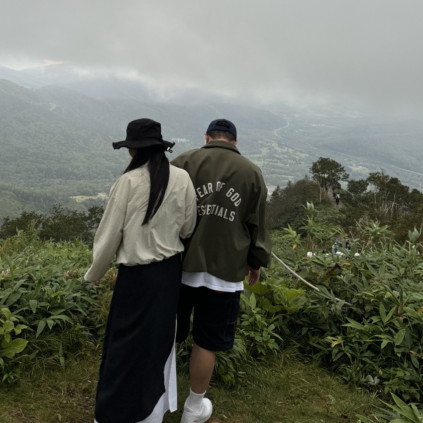 Essentials Textured Nylon Trucker Jacket Military - 24FW, Nike x Supreme Air Force 1 Low White 착용 스타일
