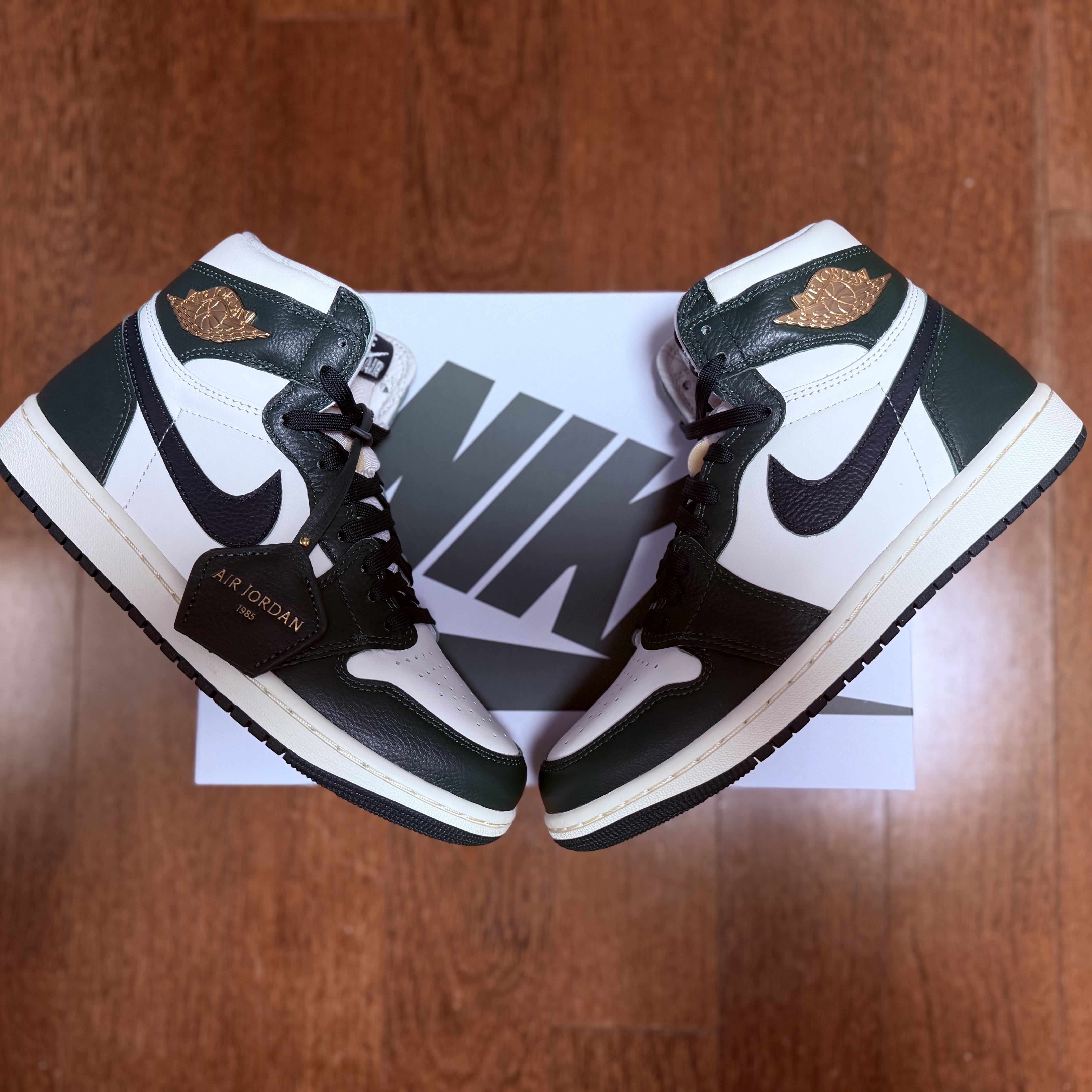 (W) Jordan 1 High OG Pro Green 착용 스타일 - 1