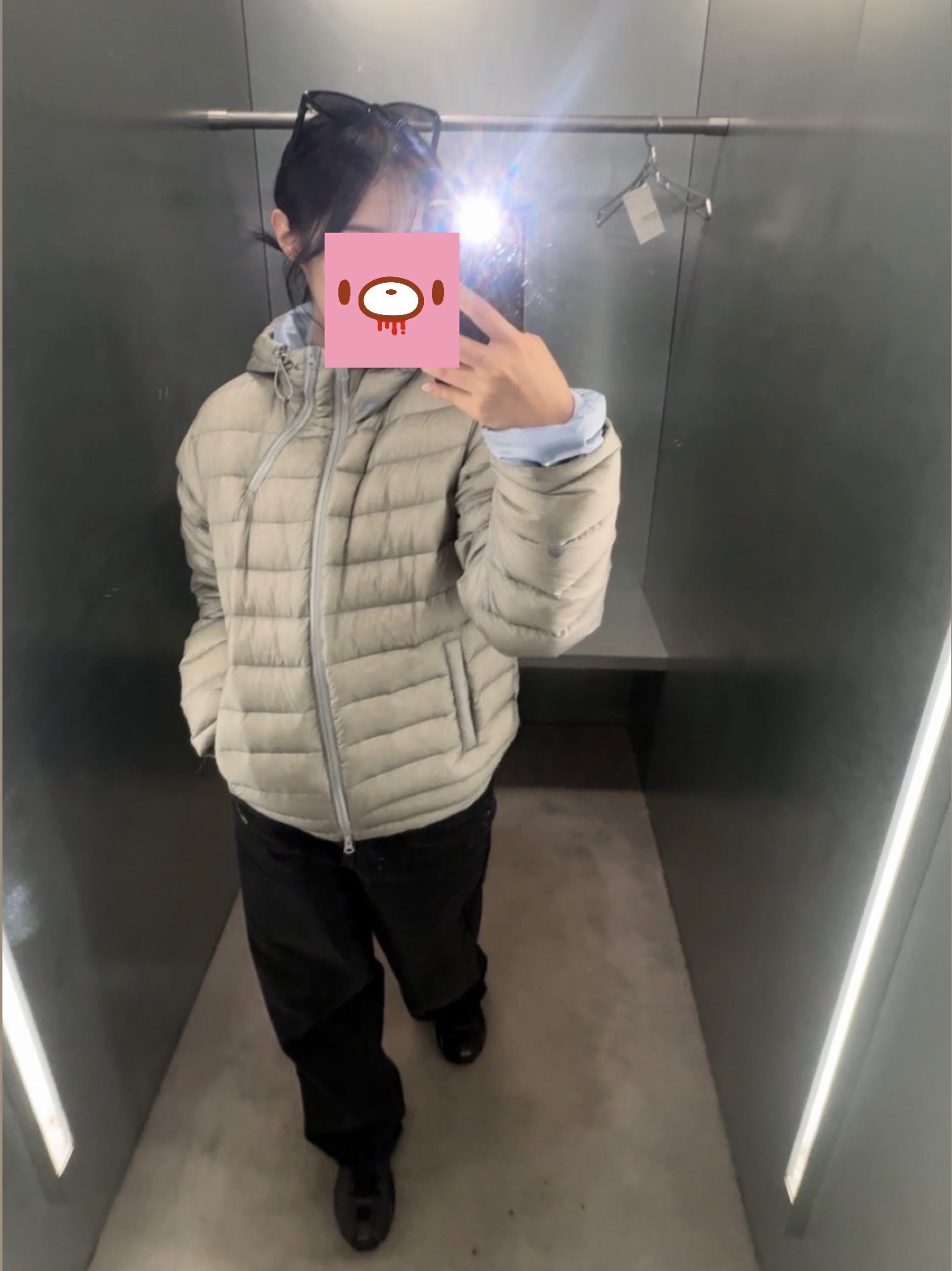 Sansan Gear Suffix Puffer Jacket Grey_25FW, (W) Nike Shox R4 Black 착용 스타일