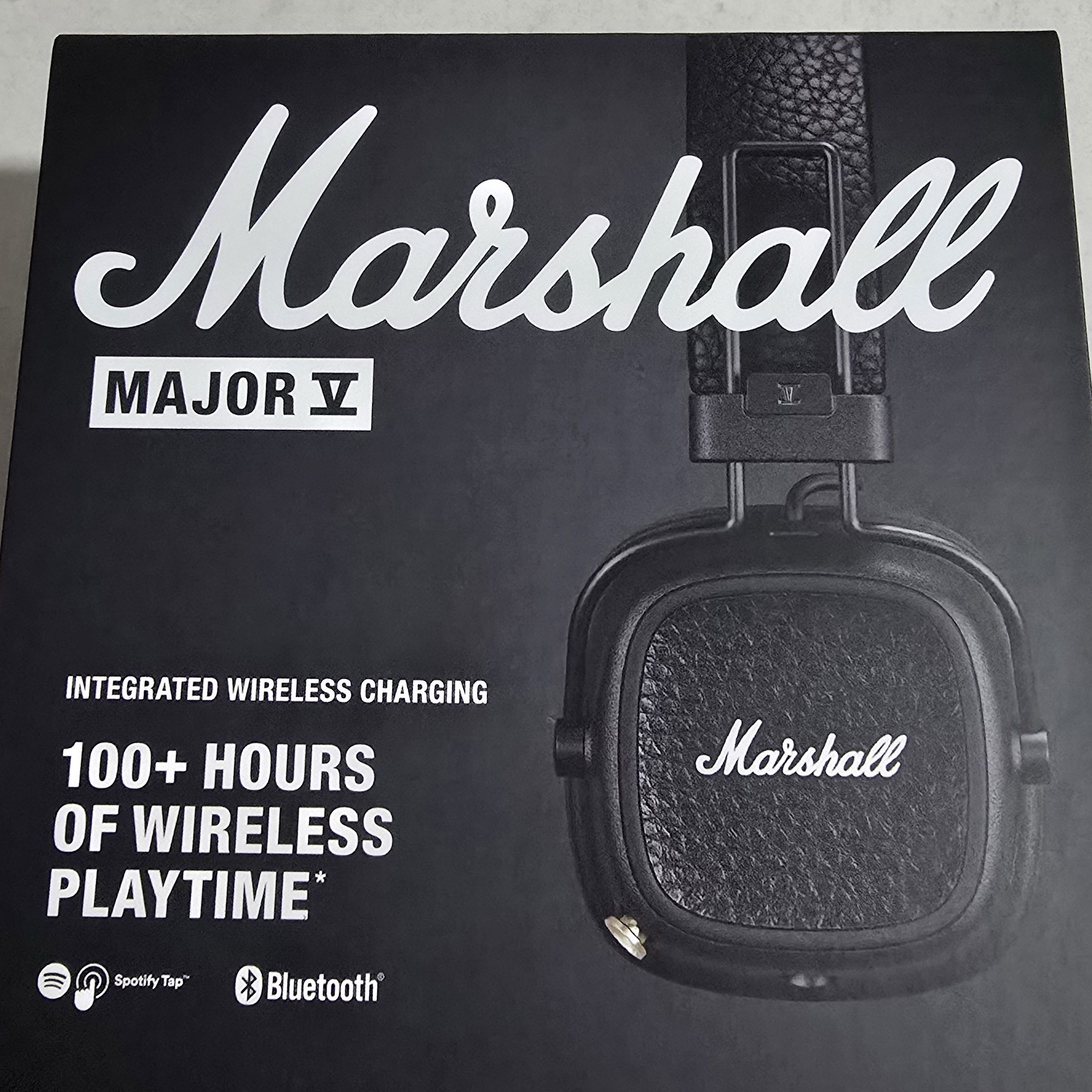 Marshall Major V Black (Korean Ver.) 착용 스타일 - 1