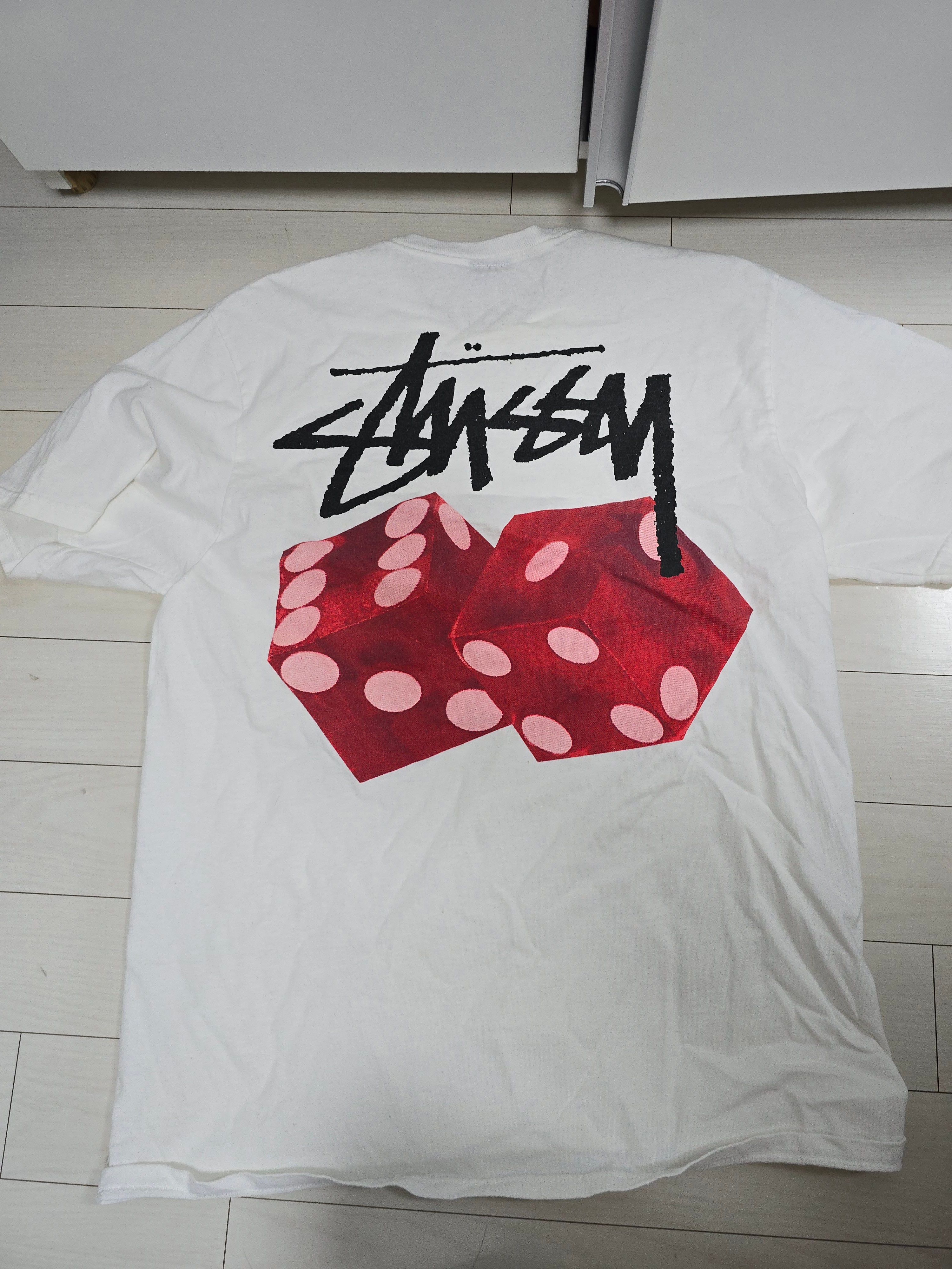 Stussy Diced Out T-Shirt White 착용 스타일