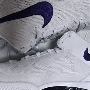 Nike Kobe 8 Protro White and Court Purple 착용 스타일