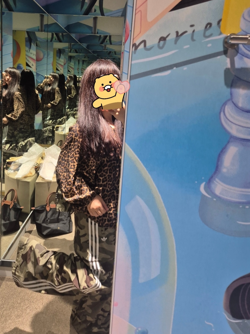(W) Adidas Cargo Multicolor Orbit Green - KR Sizing, Longchamp Le Pliage Original Tote Bag M Black 착용 스타일