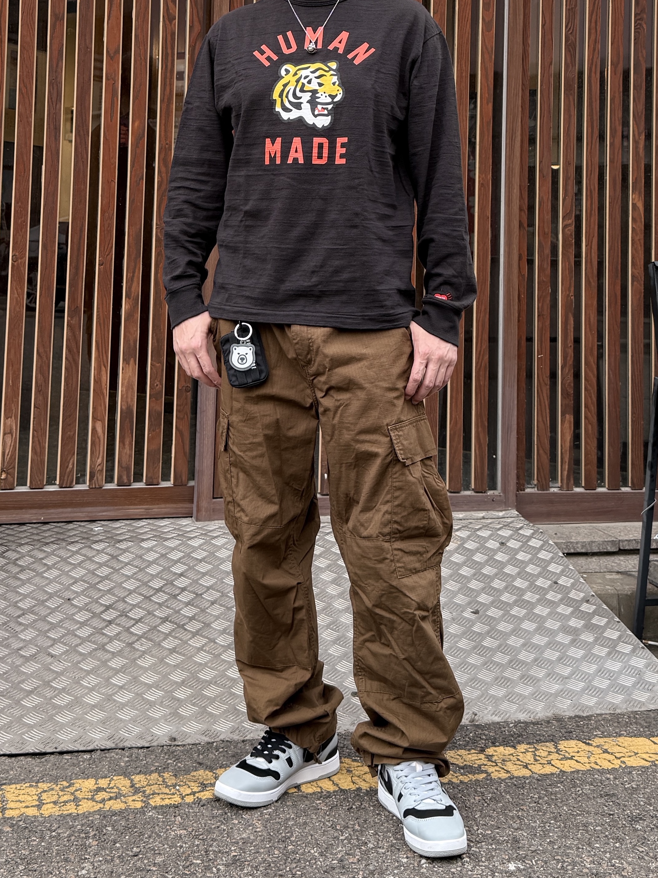 Palace x Vivienne Westwood Orb Pendant Silver - 24FW, Human Made Graphic L/S T-Shirt Black 착용 스타일
