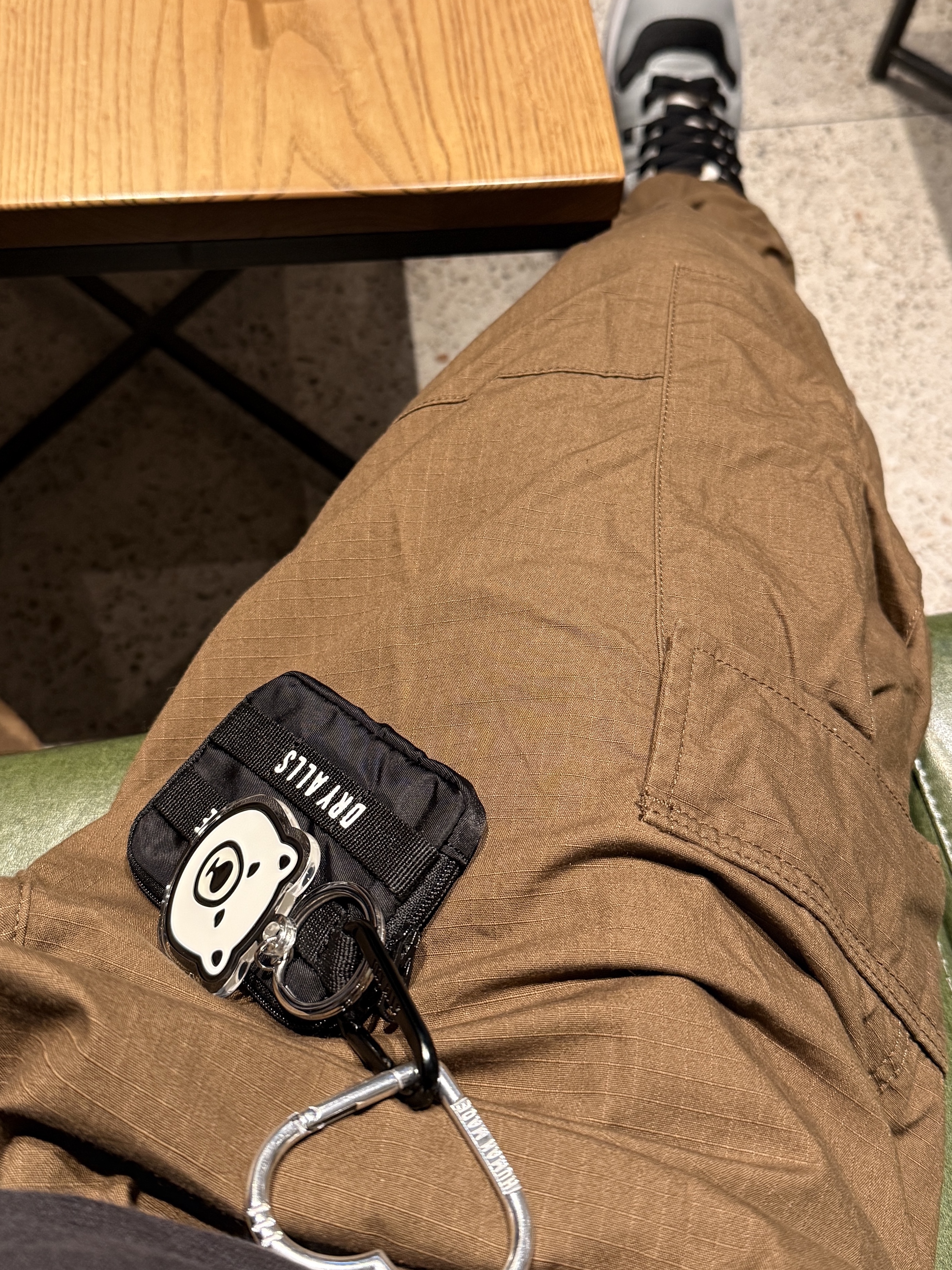 Human Made Heart Carabiner Silver, Human Made Military Card Case Black 착용 스타일