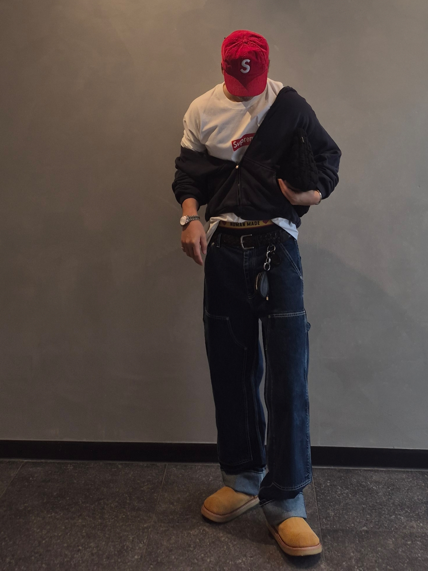 Ader Error Curve; Sabot 02 Yellow, Supreme West Hollywood Box Logo T-Shirt White - 23SS 착용 스타일 - 1
