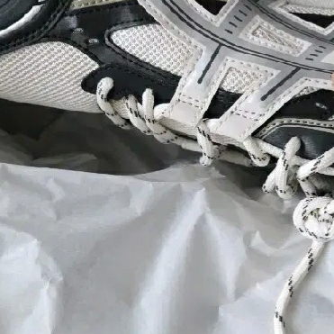 Asics Gel-Nunobiki Cream Dark Olive 착용 스타일