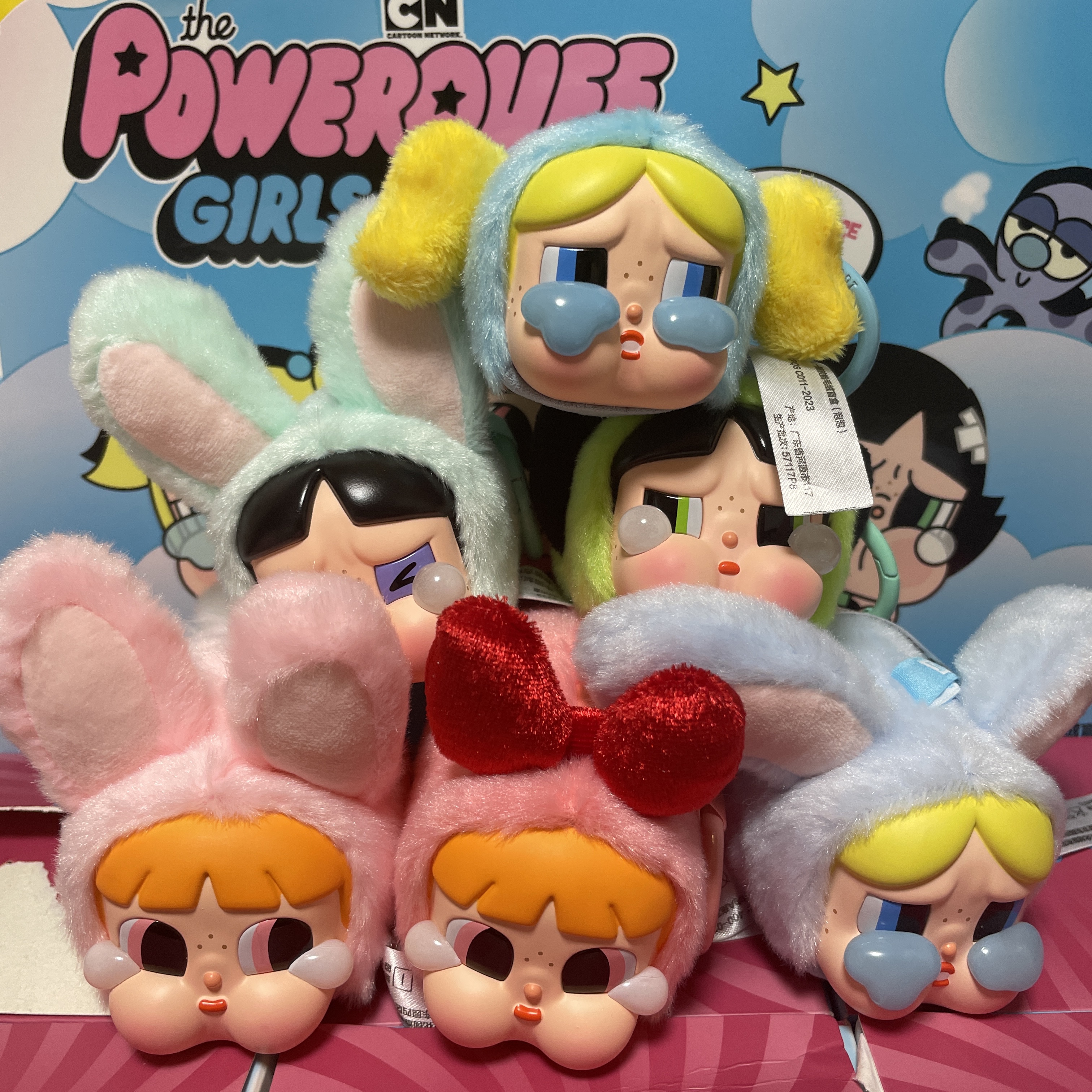Pop Mart Crybaby x Powerpuff Girls Series Keyring Sealed Case (6 Blind Boxes) 착용 스타일 - 2