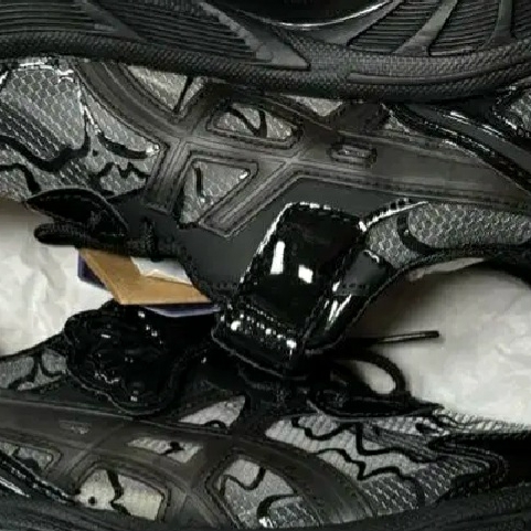 Asics x Cecilie Bahnsen GT-2160 Black 착용 스타일