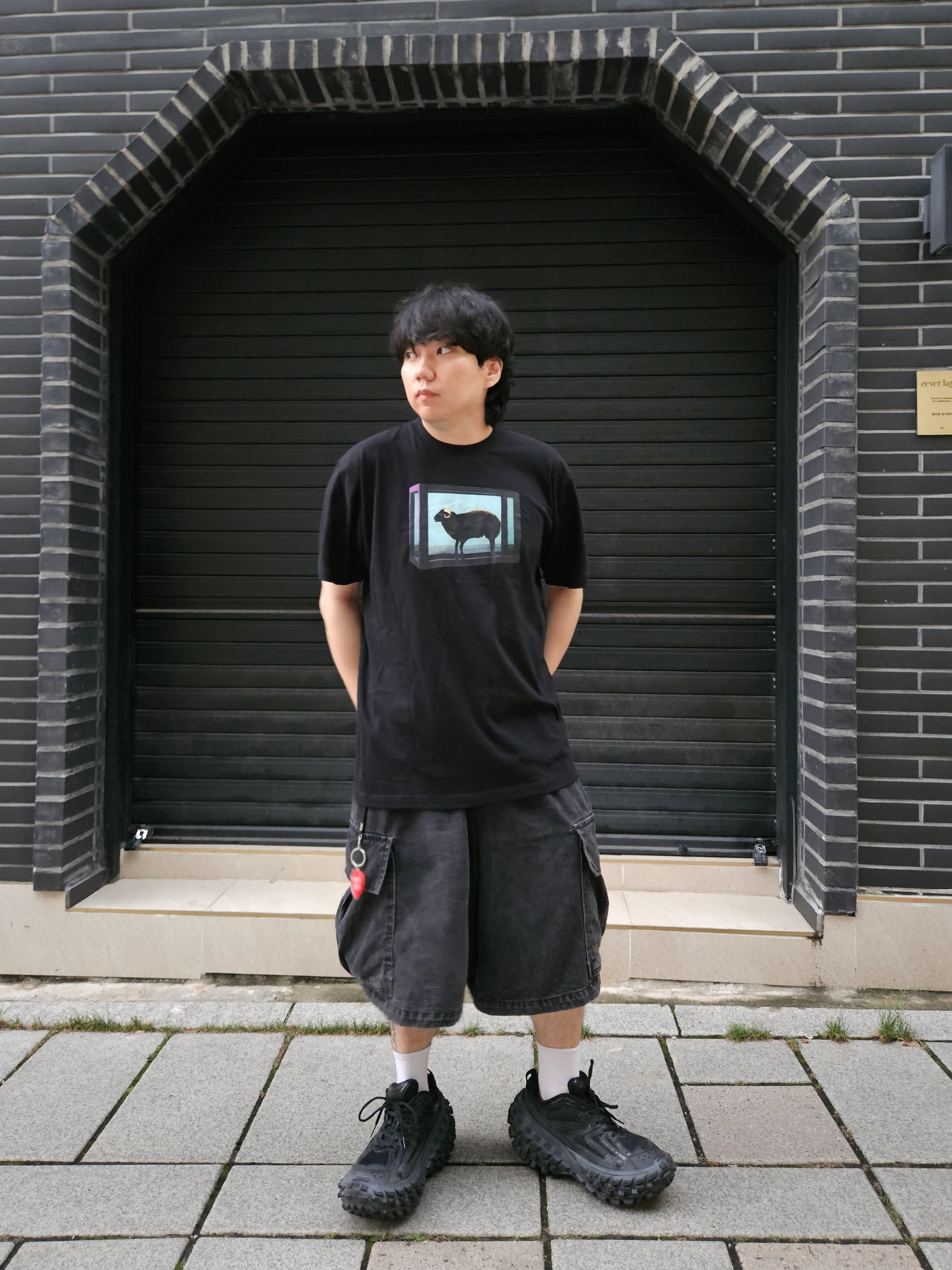 Supreme x Damien Hirst T-Shirt Black - 25SS 착용 스타일