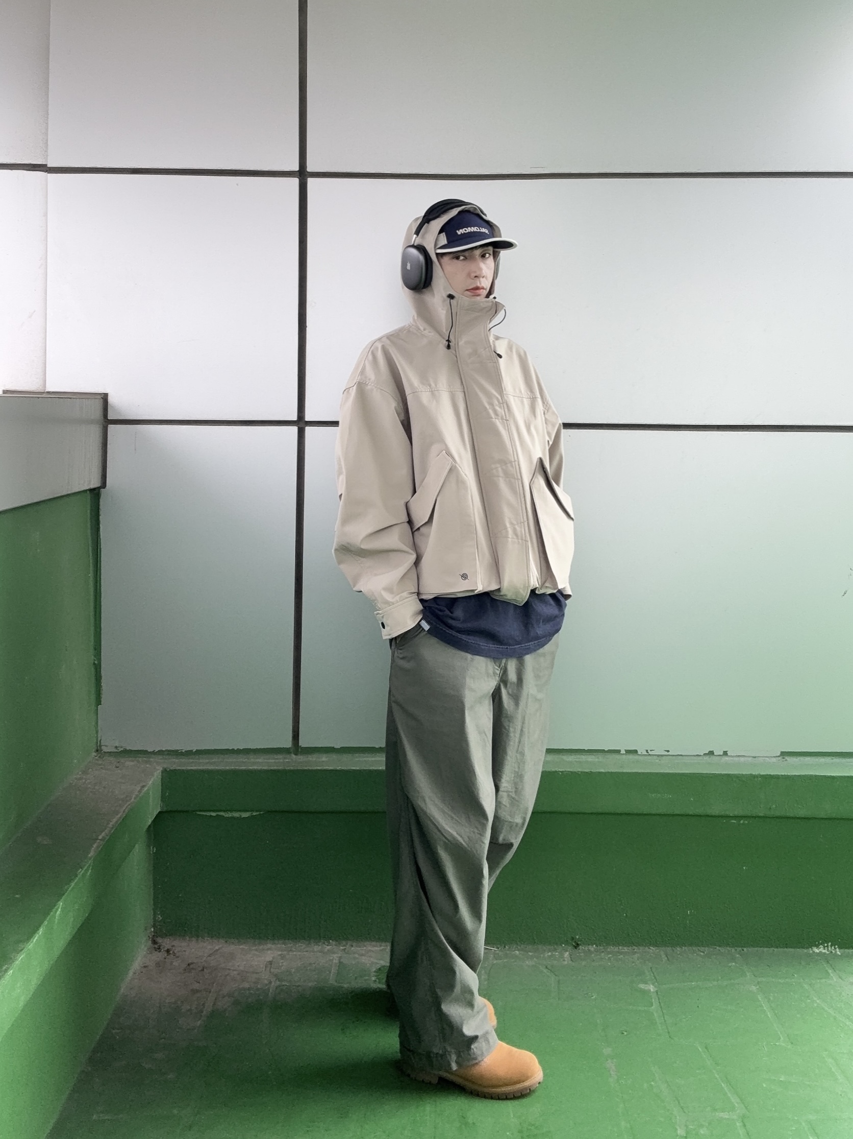 Timberland Premium 6 inch Waterproof Boot Wheat Nubuck - Medium, Uniqlo C Wide Parachute Pants Olive - KR 착용 스타일 - 1