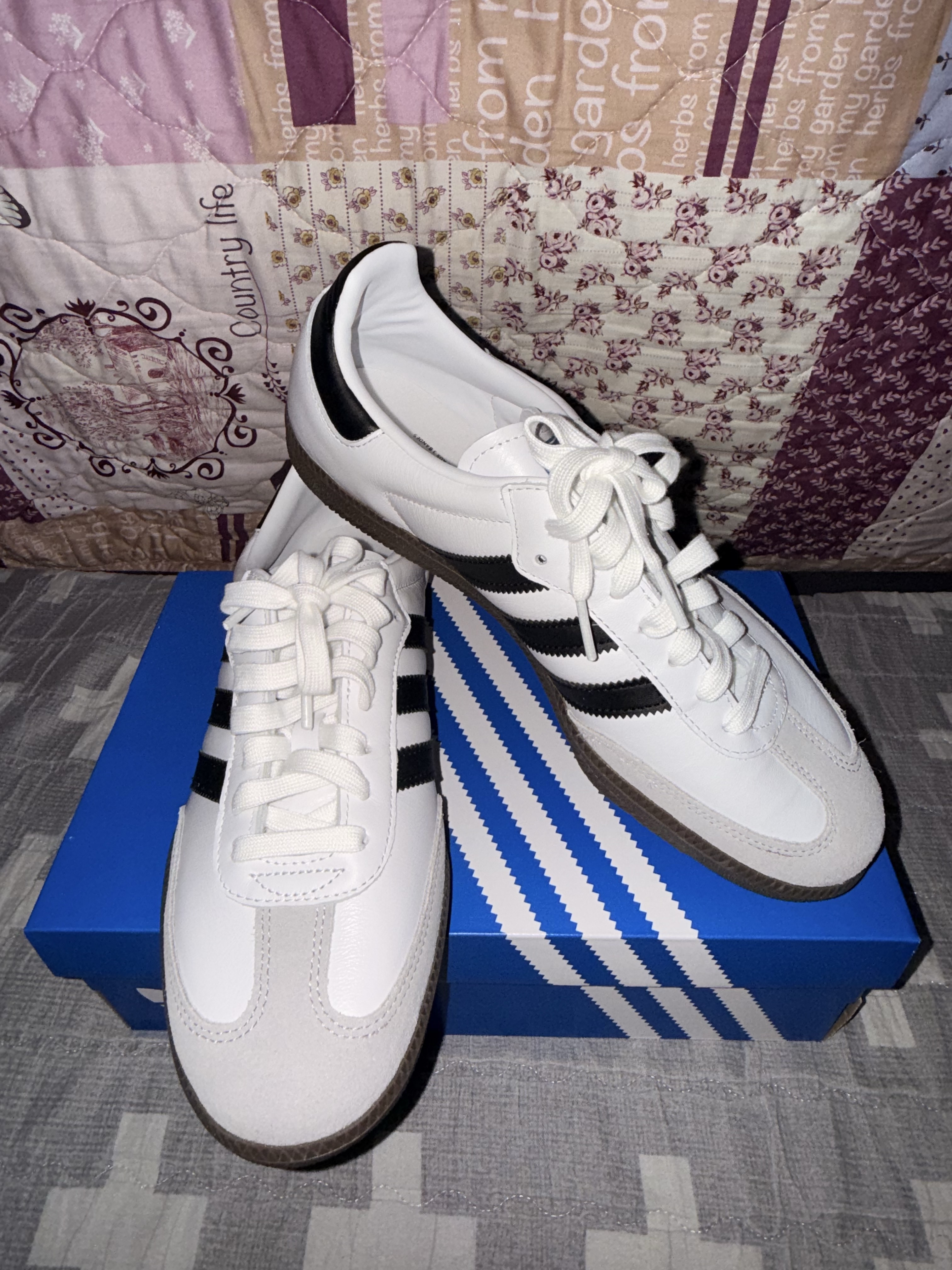 Adidas Samba OG Cloud White 착용 스타일