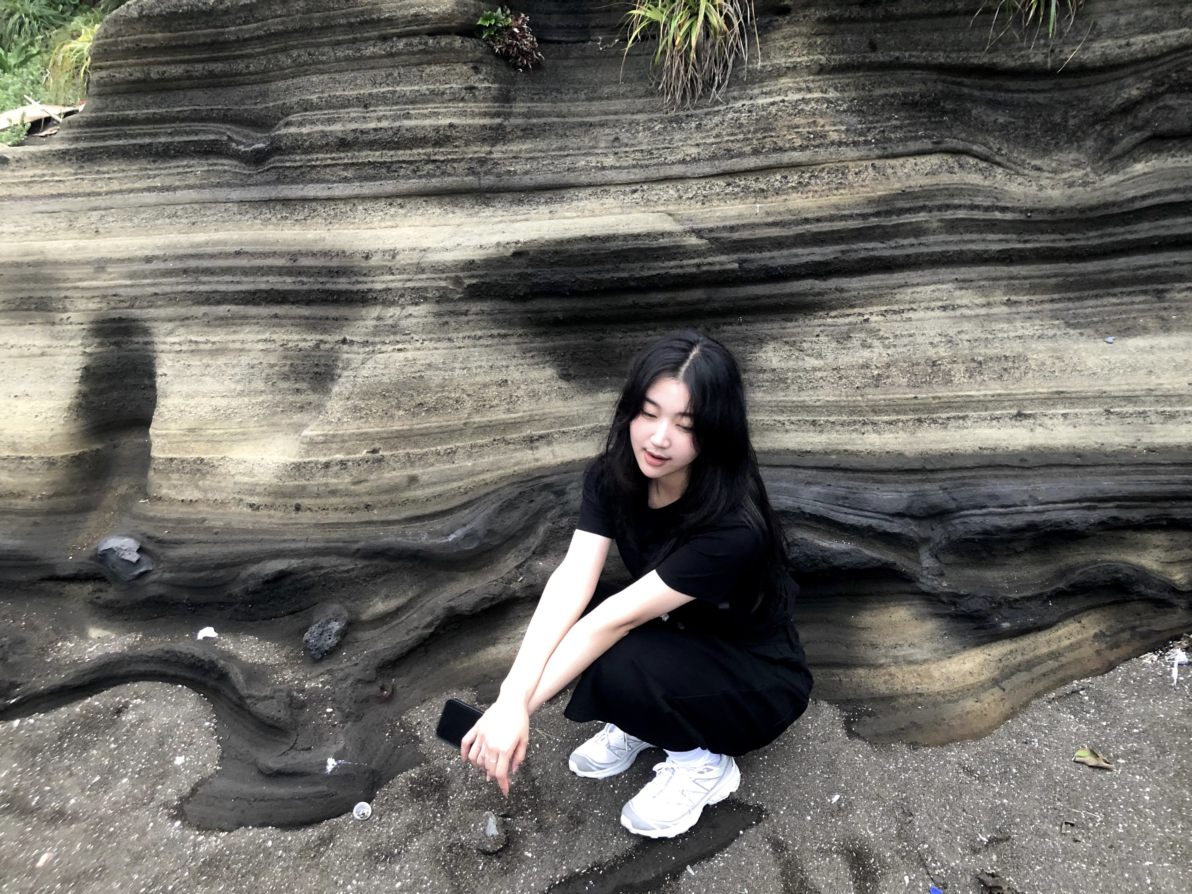 Salomon XT-6 Expanse Vanilla Ice White, [예약 배송][KREAM 단독] Safarispot 1/2 Basic Safari T-Shirt Black 착용 스타일 - 1