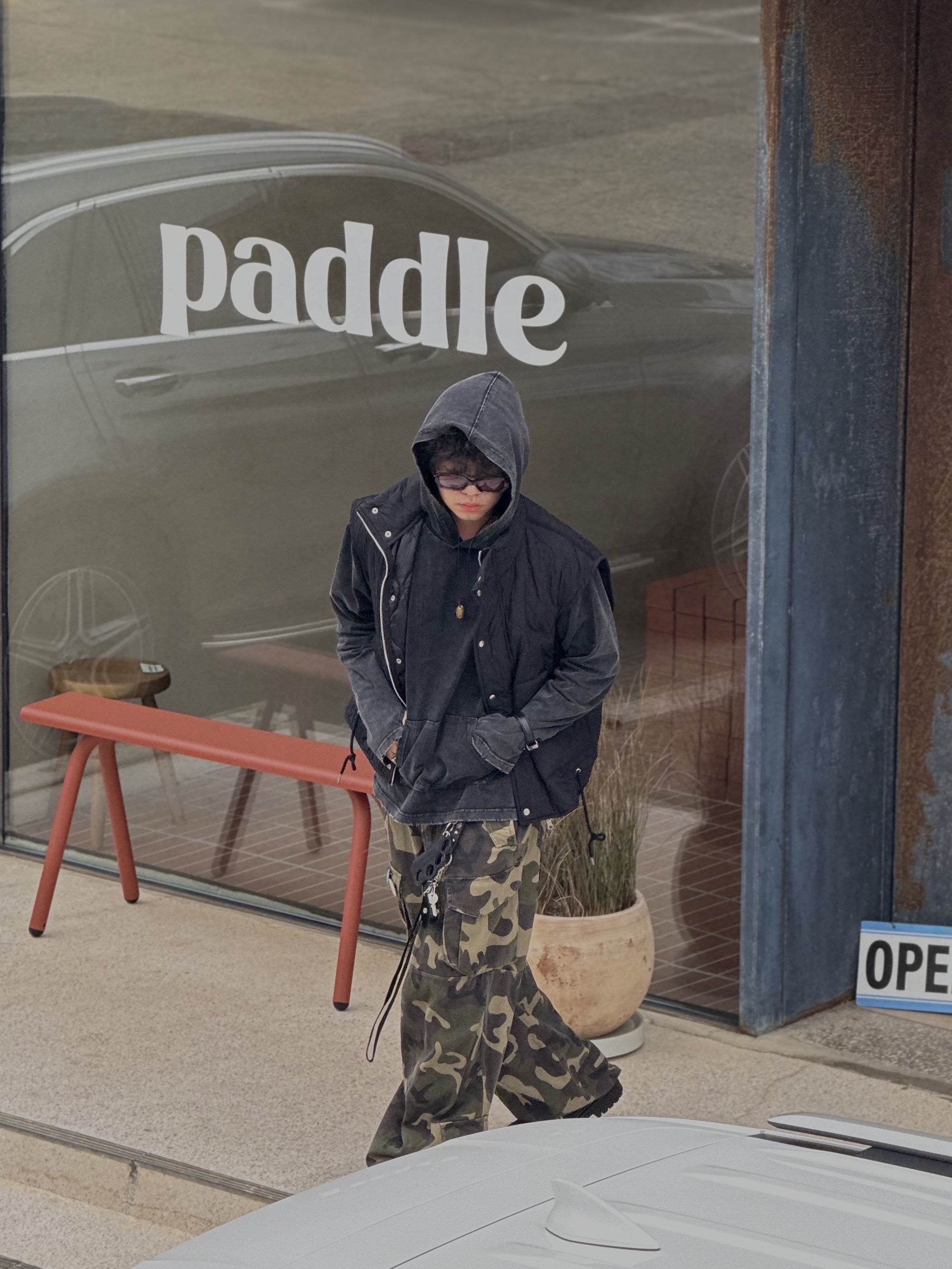 Flavorism VTG Washed Cargo Pants Washed Camo, Flavorism Hoodie Long Sleeve Black 착용 스타일 - 6