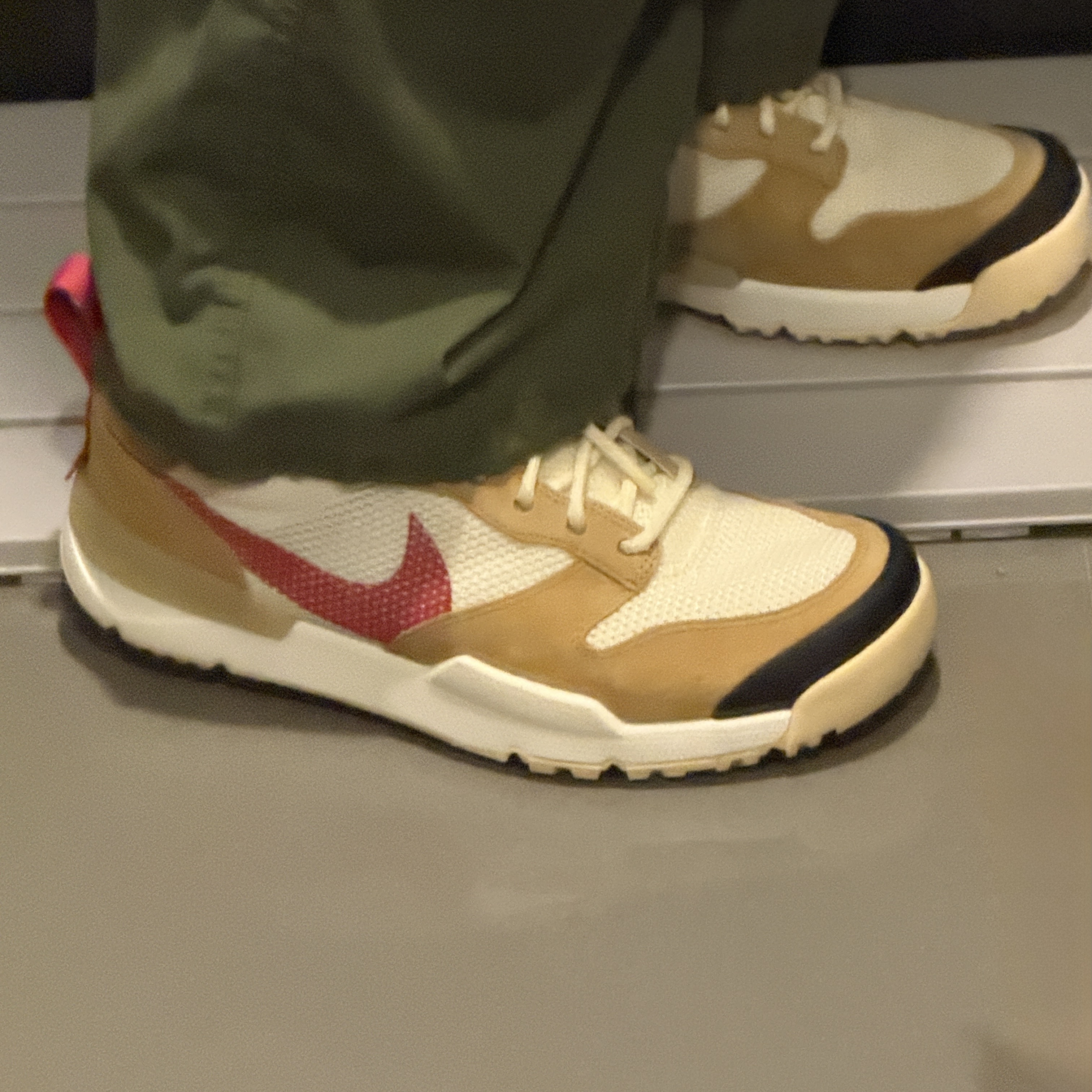 Nike x Tom Sachs Mars Yard Shoe 3.0 Space Camp 착용 스타일 - 3