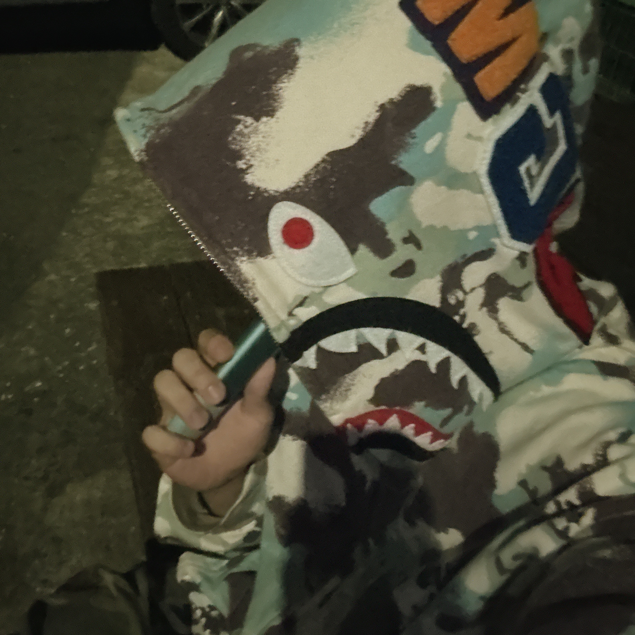 BAPE Map Camo Shark Relaxed Fit Full Zip Hoodie Multi 착용 스타일