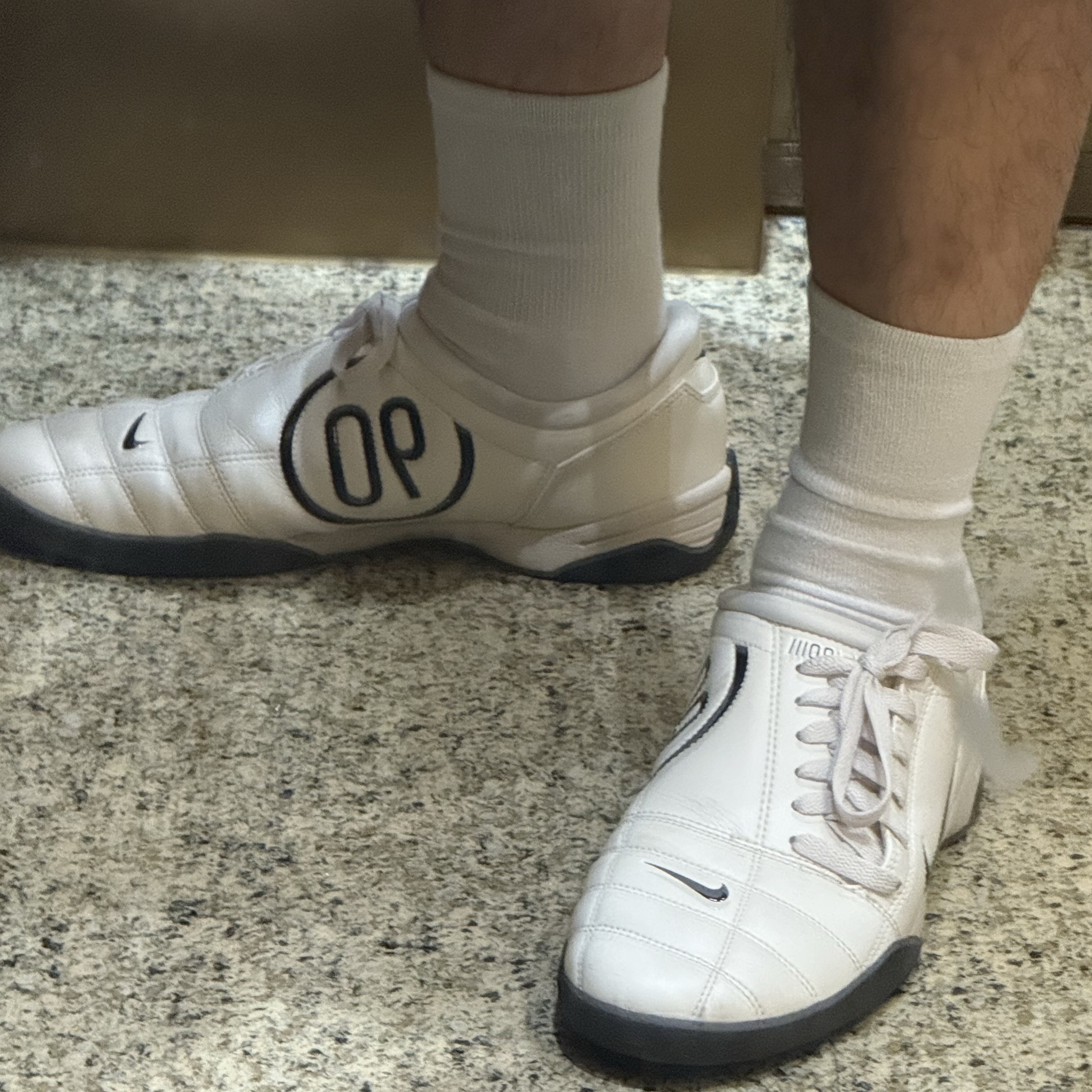 Nike Total 90 III SP Light Orewood Brown Black 착용 스타일