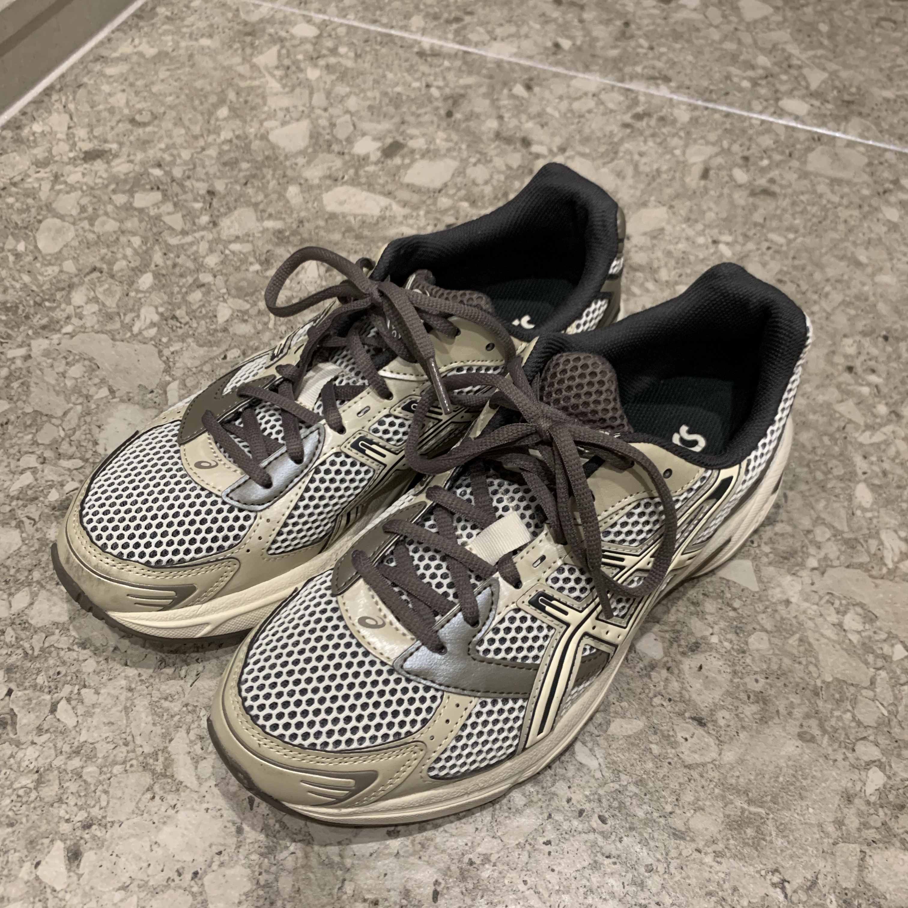 Asics Gel-1130 Birch Dark Taupe - Korea Exclusive 착용 스타일